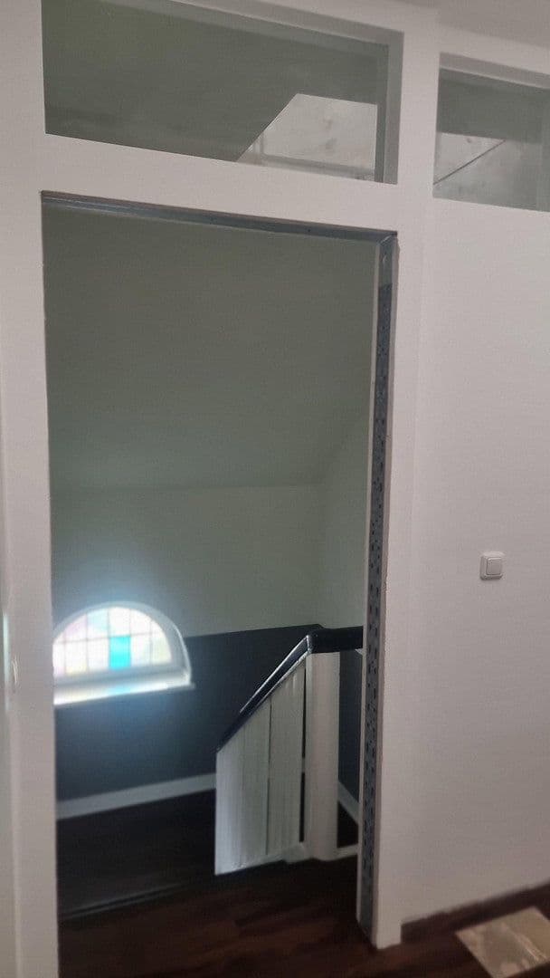 Prenájom bytu 4-izbový 85 m², Holteistraße 74, Duisburg, Severné Porýnie - Westfálsko Prenájom bytu 4-izbový 85 m², Holteistraße 74, Duisburg, Severné Porýnie - Westfálsko