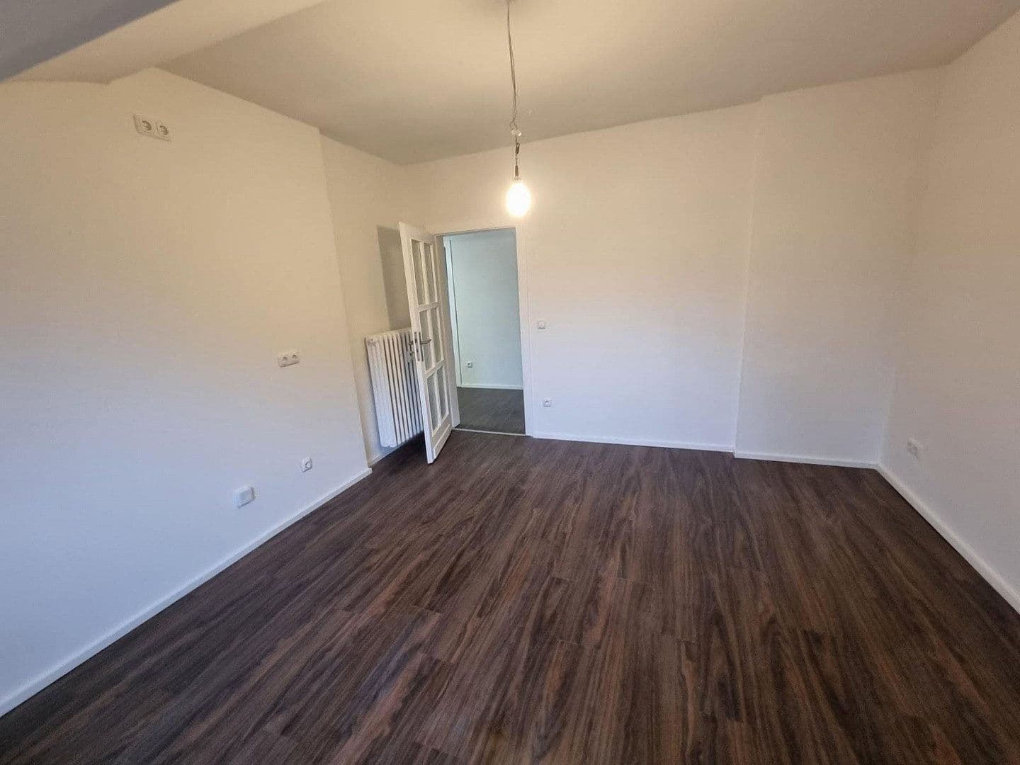 Prenájom bytu 4-izbový 85 m², Holteistraße 74, Duisburg, Severné Porýnie - Westfálsko Prenájom bytu 4-izbový 85 m², Holteistraße 74, Duisburg, Severné Porýnie - Westfálsko