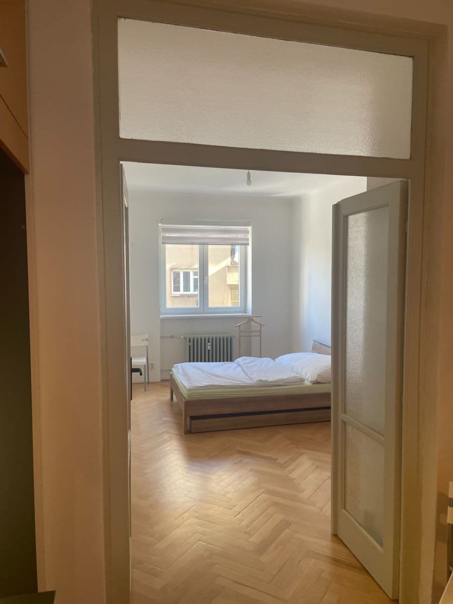 Prenájom bytu 2-izbový 50 m², Patočkova, Praha, Praha Prenájom bytu 2-izbový 50 m², Patočkova, Praha, Praha