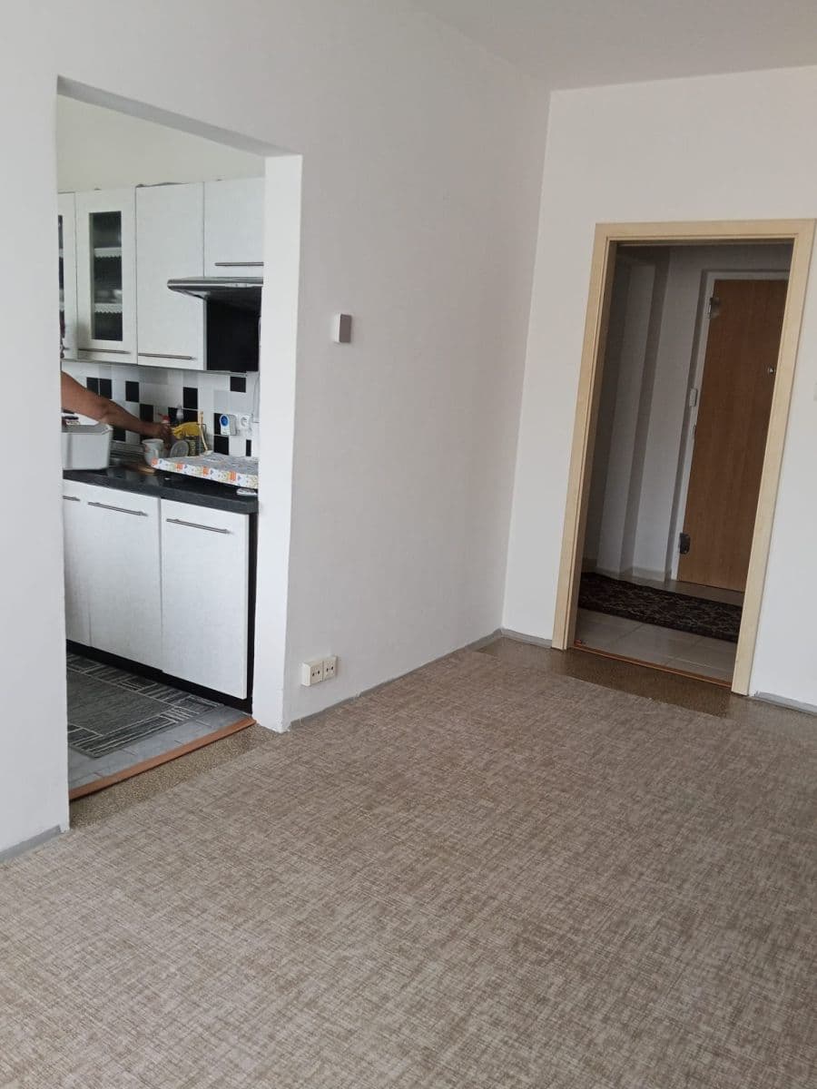 Prenájom bytu 3-izbový 73 m², Jiřího z Poděbrad, Sokolov, Karlovarský kraj Prenájom bytu 3-izbový 73 m², Jiřího z Poděbrad, Sokolov, Karlovarský kraj
