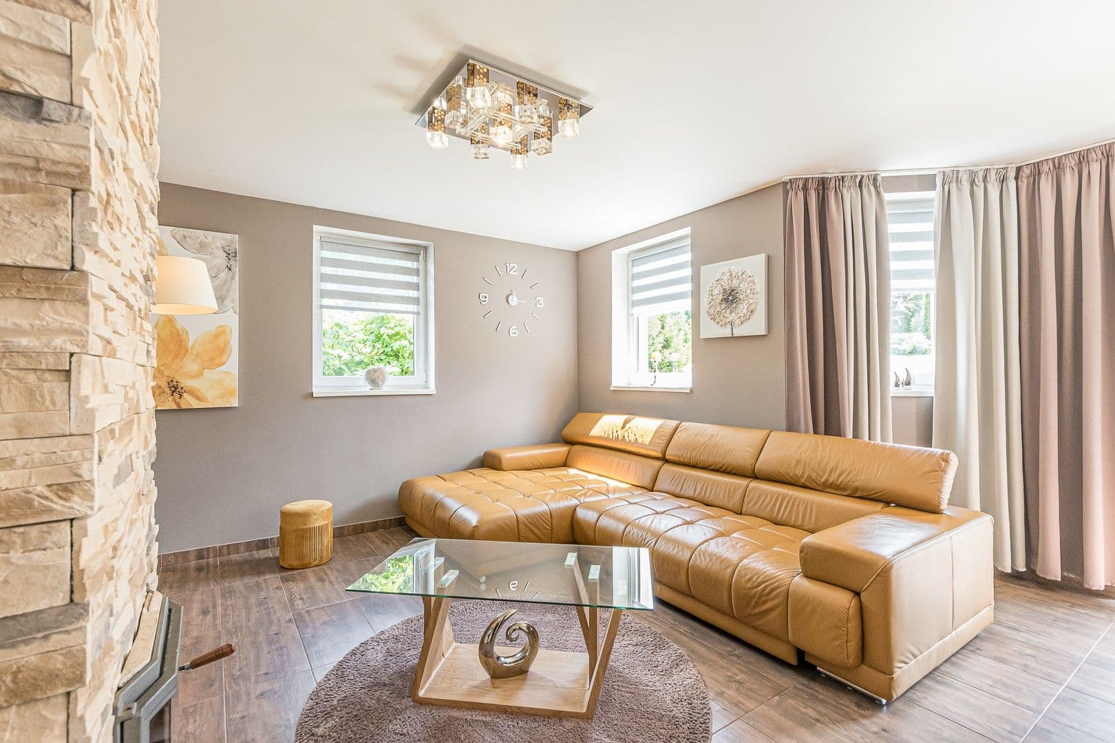 Predaj domu 214 m², pozemok 802 m², Zvoleněves, Středočeský kraj Predaj domu 214 m², pozemok 802 m², Zvoleněves, Středočeský kraj