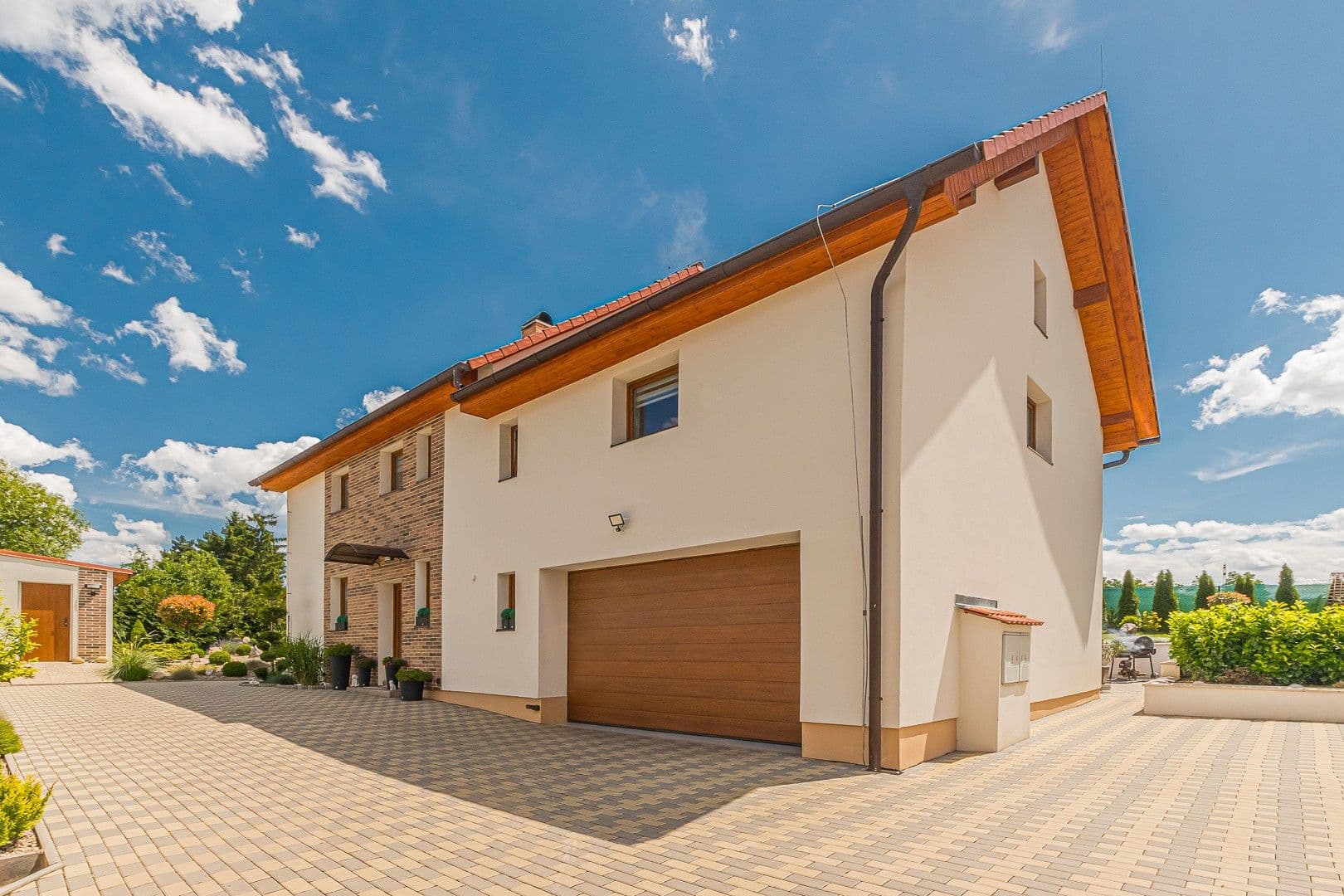 Predaj domu 214 m², pozemok 802 m², Zvoleněves, Středočeský kraj Predaj domu 214 m², pozemok 802 m², Zvoleněves, Středočeský kraj