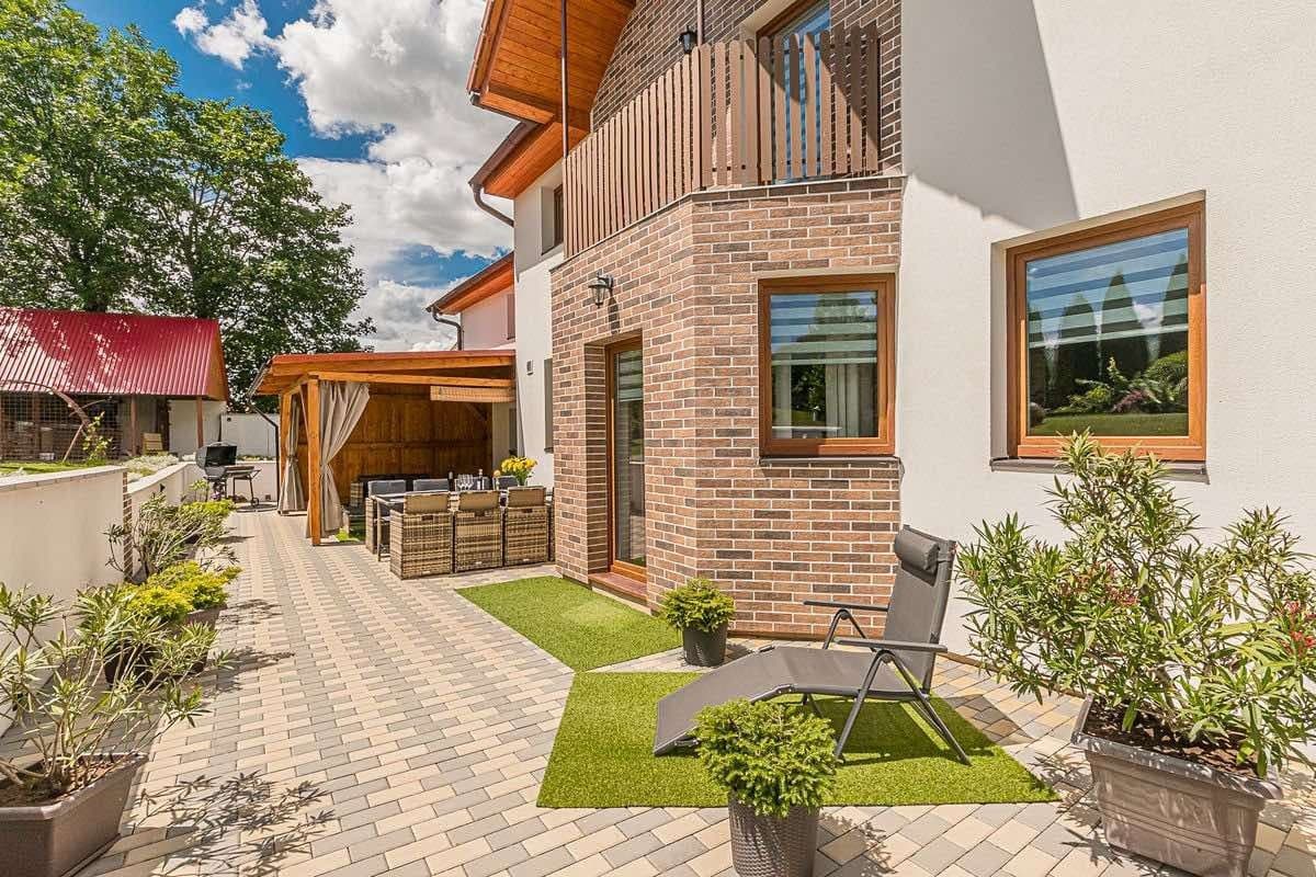 Predaj domu 214 m², pozemok 802 m², Zvoleněves, Středočeský kraj Predaj domu 214 m², pozemok 802 m², Zvoleněves, Středočeský kraj
