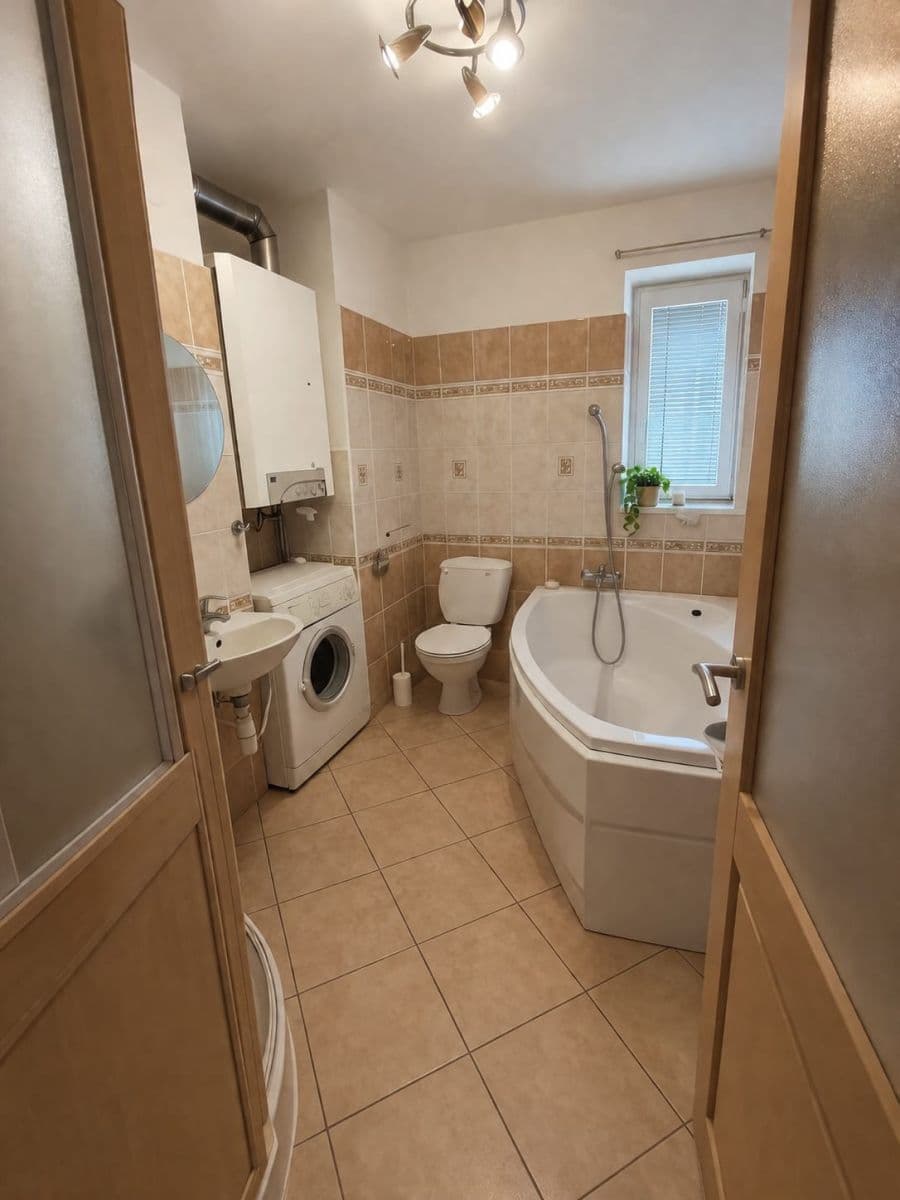 Prenájom bytu 3-izbový 75 m², Blažkova, Adamov, Jihomoravský kraj Prenájom bytu 3-izbový 75 m², Blažkova, Adamov, Jihomoravský kraj