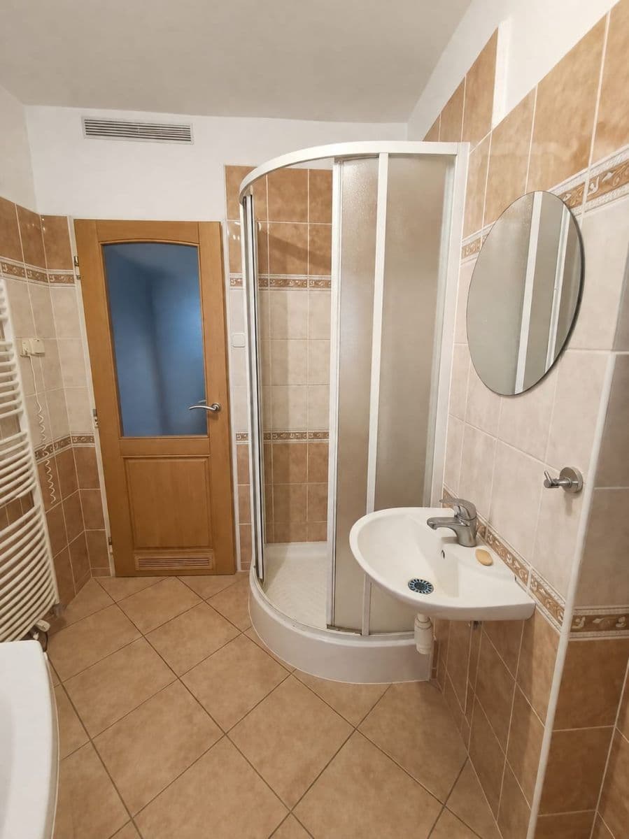 Prenájom bytu 3-izbový 75 m², Blažkova, Adamov, Jihomoravský kraj Prenájom bytu 3-izbový 75 m², Blažkova, Adamov, Jihomoravský kraj
