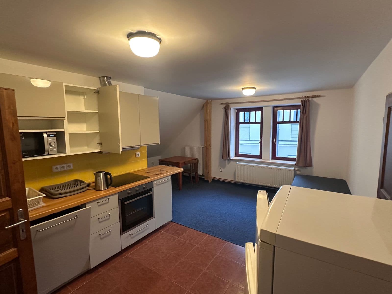 Prenájom bytu 2-izbový 70 m², Kafkova, Nová Paka, Královéhradecký kraj Prenájom bytu 2-izbový 70 m², Kafkova, Nová Paka, Královéhradecký kraj