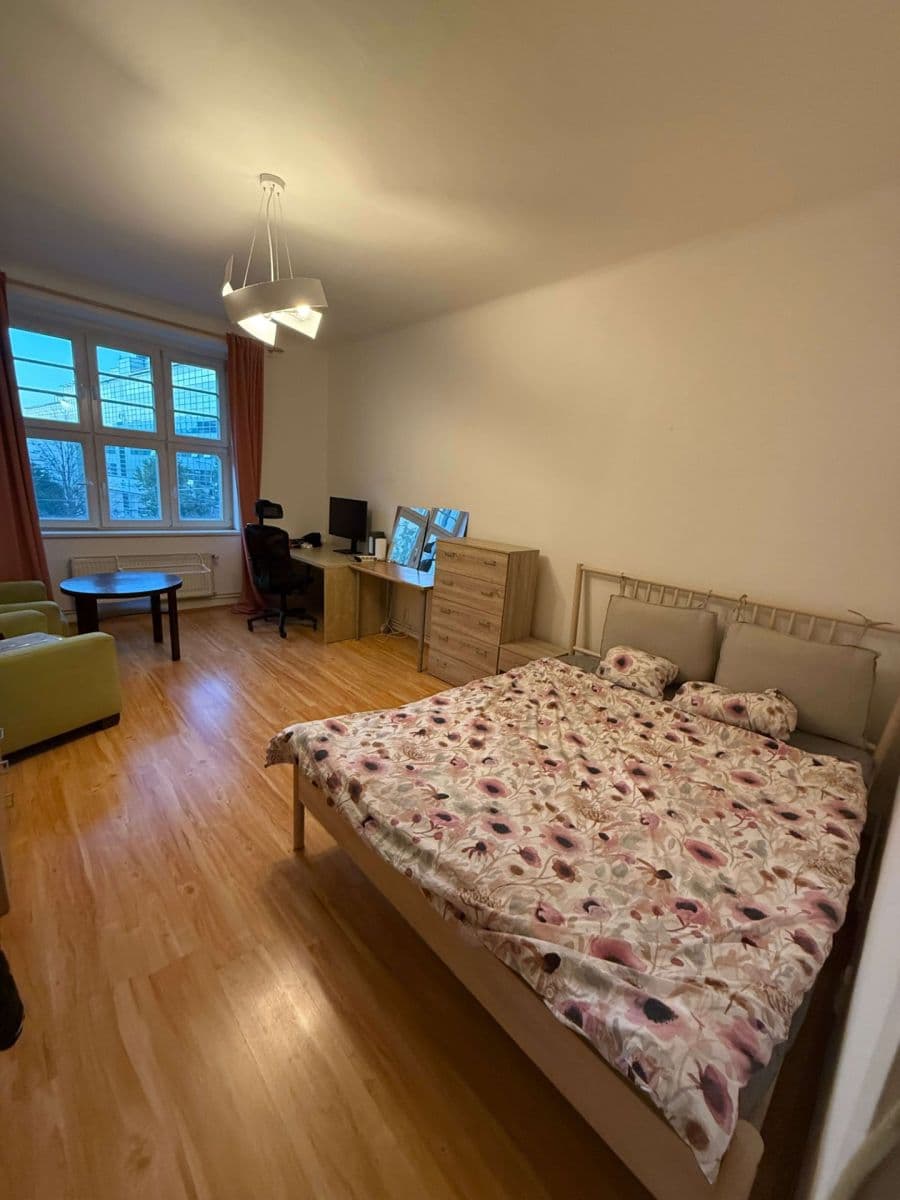 Prenájom bytu 2-izbový 60 m², Vinohradská, Praha, Praha Prenájom bytu 2-izbový 60 m², Vinohradská, Praha, Praha