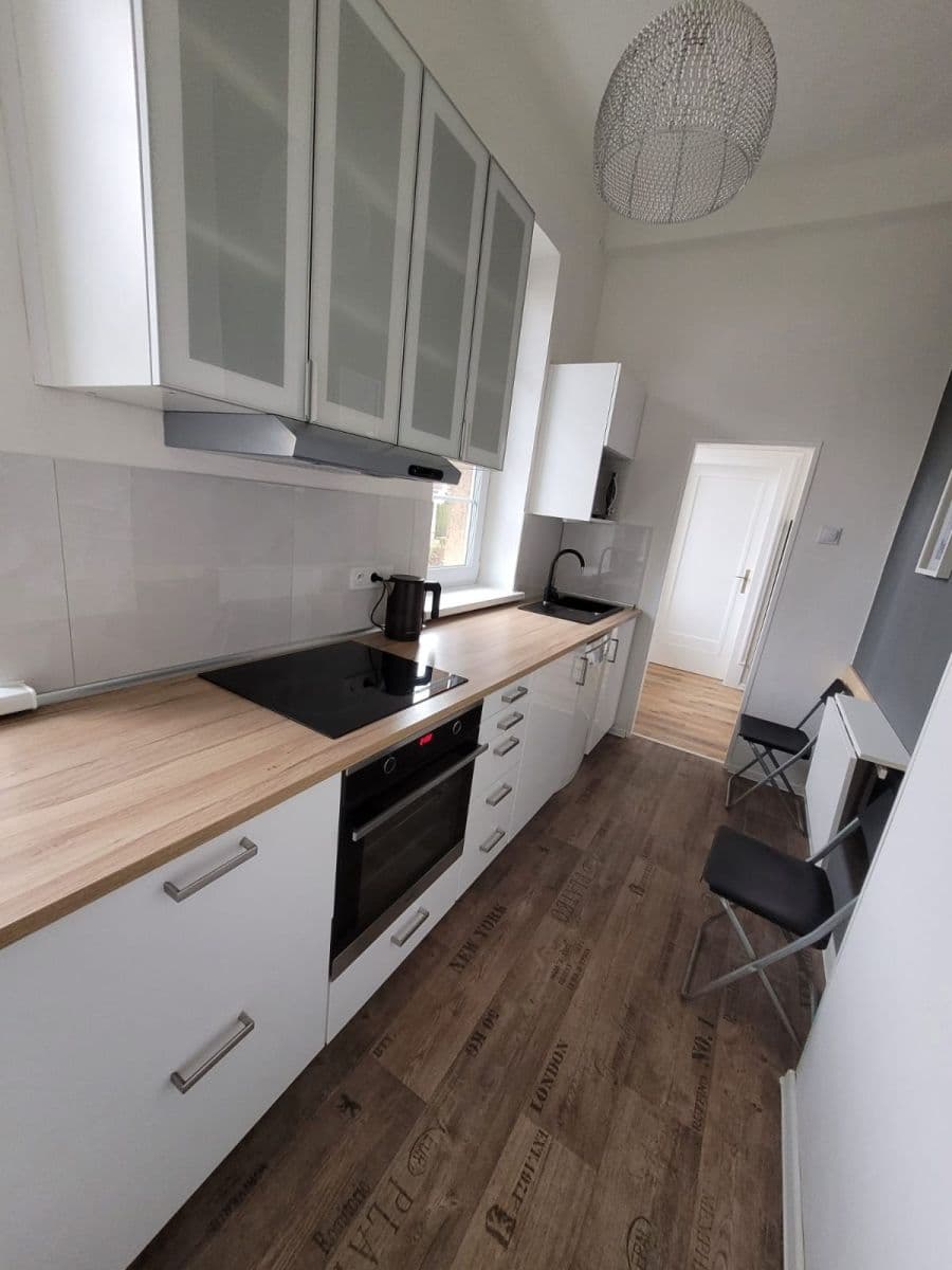 Prenájom bytu 2-izbový 68 m², Pod Rovinou, Praha, Praha Prenájom bytu 2-izbový 68 m², Pod Rovinou, Praha, Praha