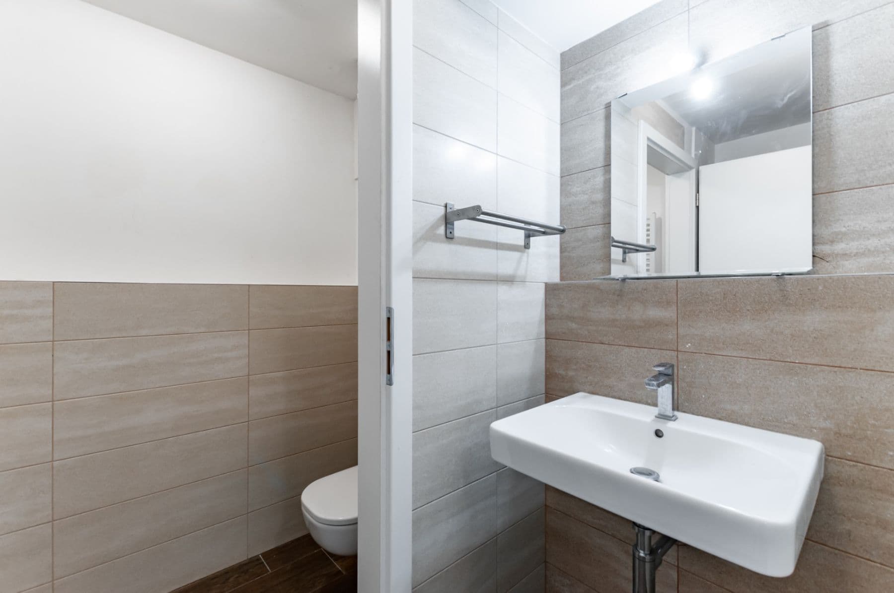 Prenájom nebytového priestoru 54 m², U Mlýnského kanálu, Praha, Praha Prenájom nebytového priestoru 54 m², U Mlýnského kanálu, Praha, Praha