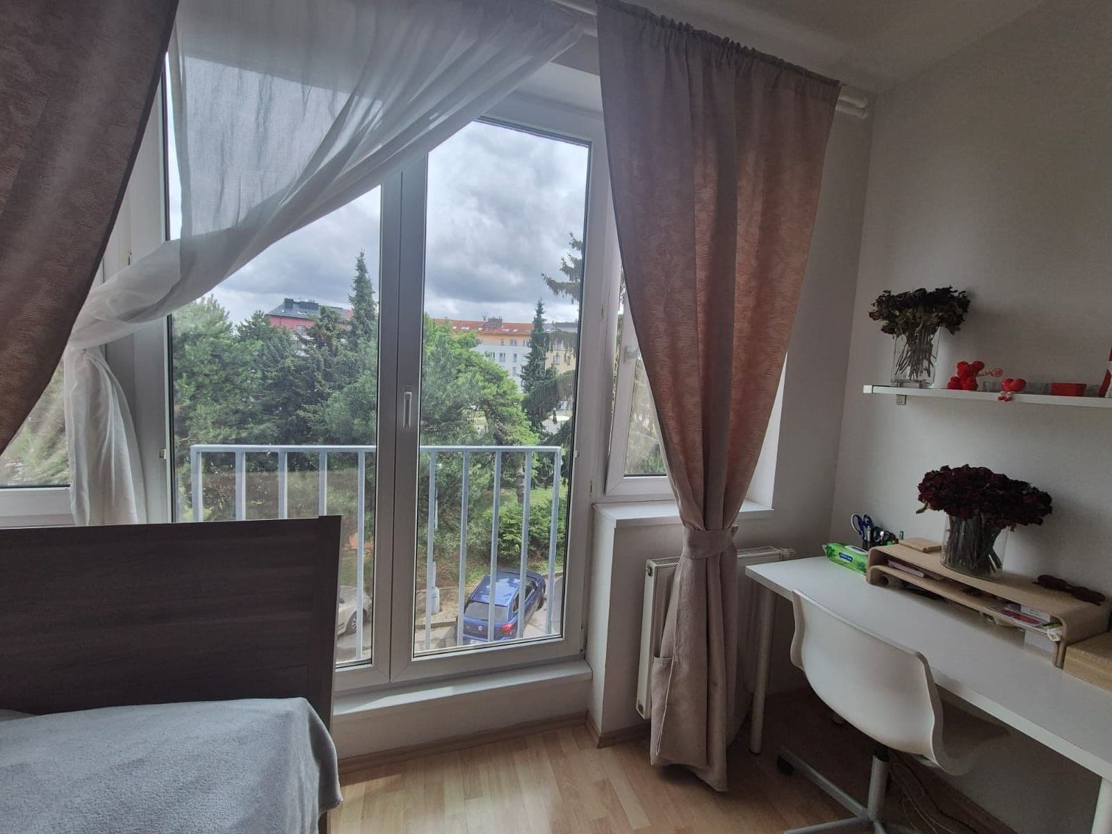 Prenájom bytu 1-izbový 40 m², Suchdolské náměstí, Praha, Praha Prenájom bytu 1-izbový 40 m², Suchdolské náměstí, Praha, Praha