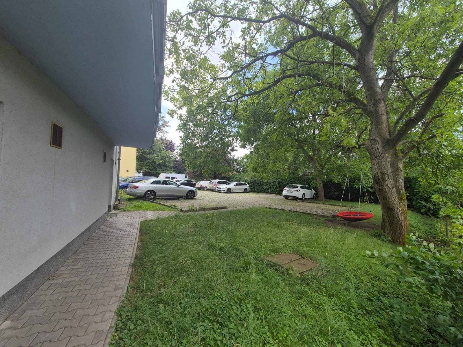 Prenájom bytu 1-izbový 40 m², Suchdolské náměstí, Praha, Praha Prenájom bytu 1-izbový 40 m², Suchdolské náměstí, Praha, Praha