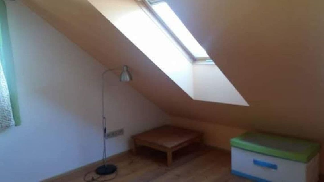 Prenájom domu 130 m², pozemok 420 m², Karoliny Světlé, Hradec Králové, Královéhradecký kraj Prenájom domu 130 m², pozemok 420 m², Karoliny Světlé, Hradec Králové, Královéhradecký kraj