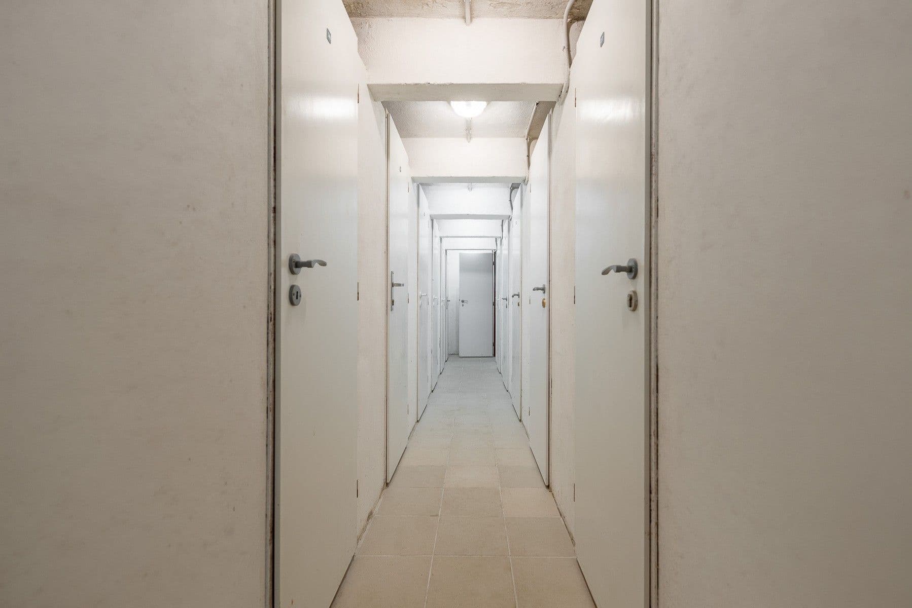 Prenájom bytu 1-izbový 34 m², Holandská, Praha, Praha Prenájom bytu 1-izbový 34 m², Holandská, Praha, Praha