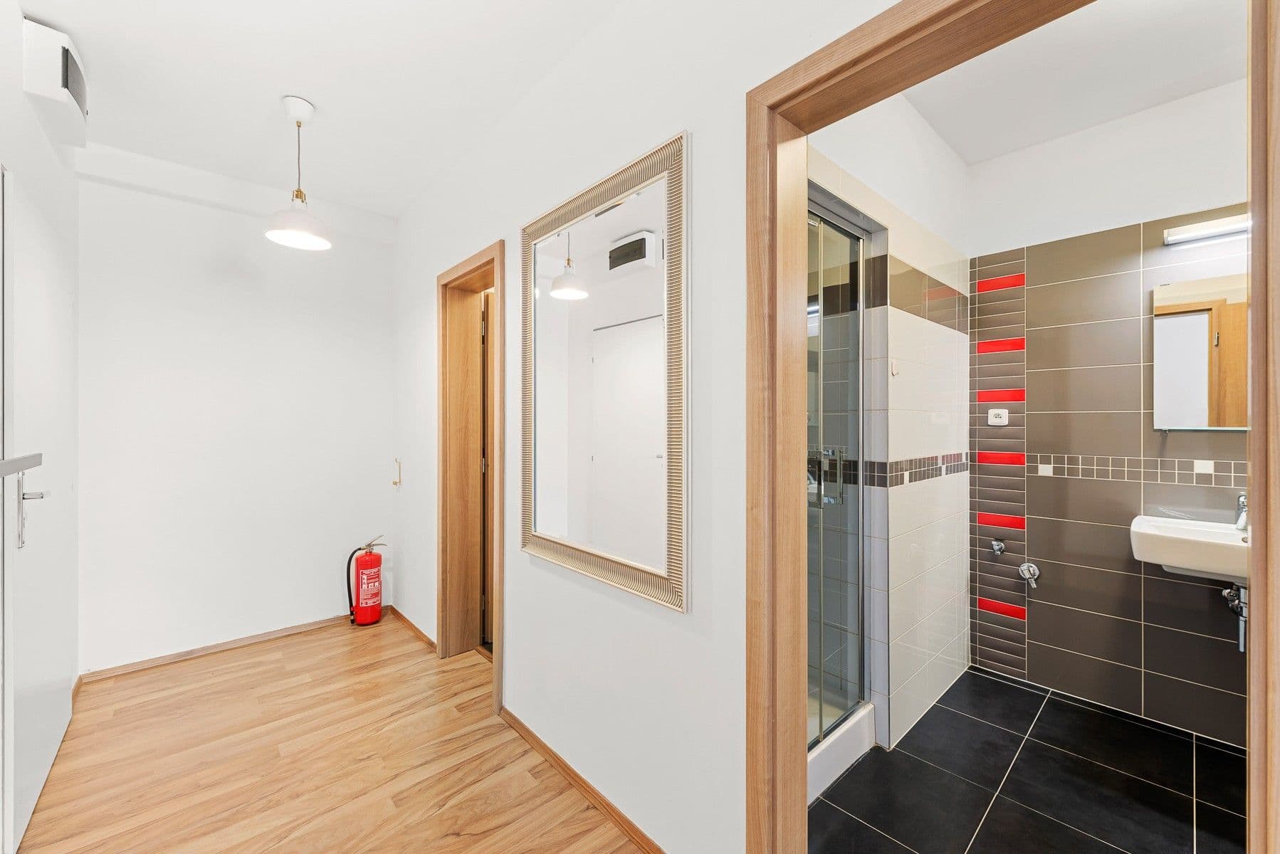 Prenájom bytu 1-izbový 34 m², Holandská, Praha, Praha Prenájom bytu 1-izbový 34 m², Holandská, Praha, Praha