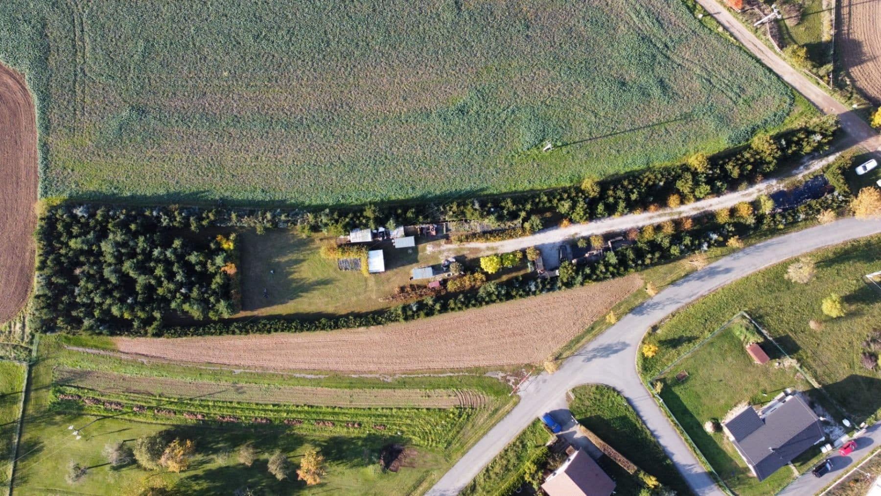 Predaj pozemku 4.059 m², Tmaň, Středočeský kraj Predaj pozemku 4.059 m², Tmaň, Středočeský kraj