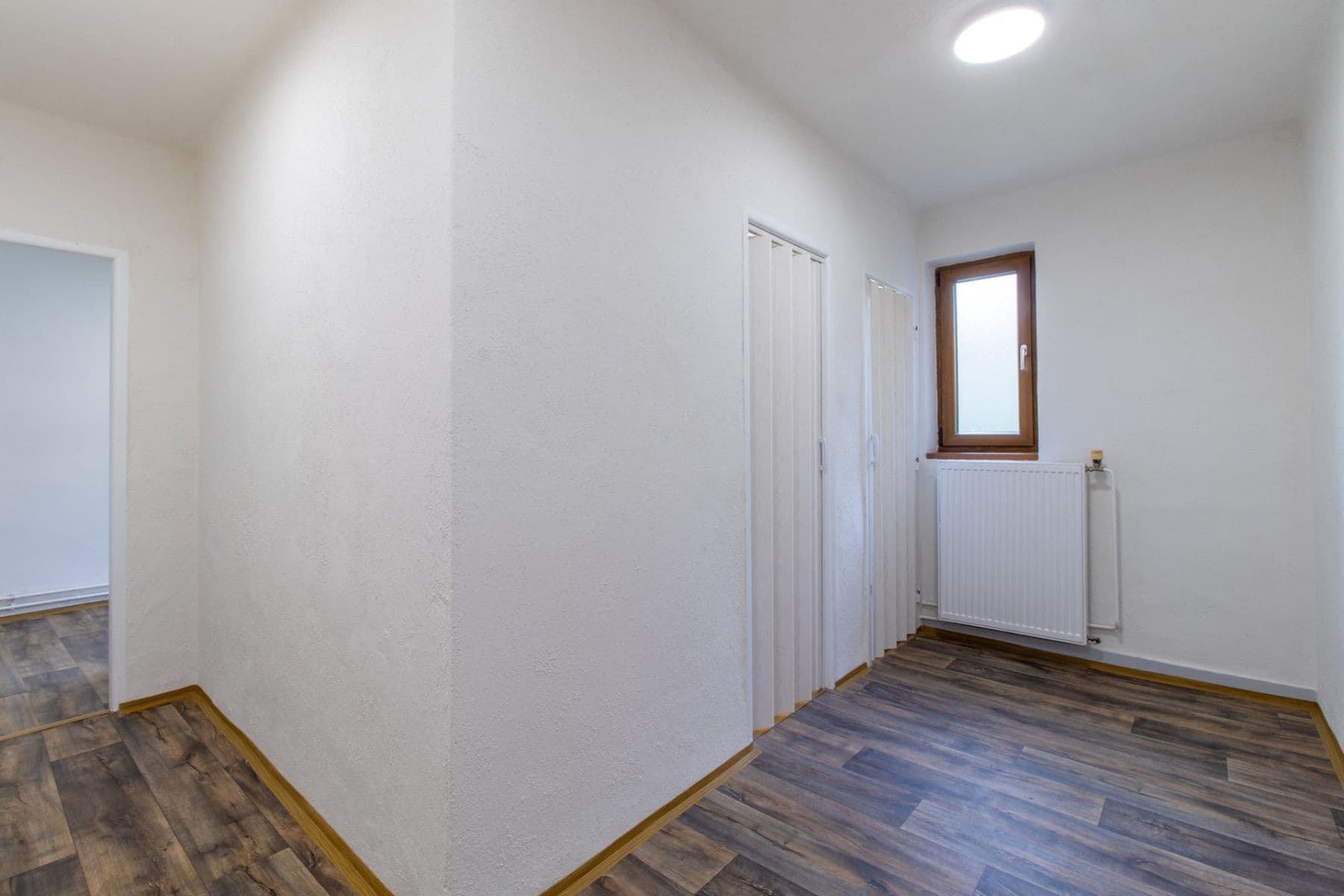 Prenájom bytu 2-izbový 81 m², Květnová, Odolena Voda, Středočeský kraj Prenájom bytu 2-izbový 81 m², Květnová, Odolena Voda, Středočeský kraj