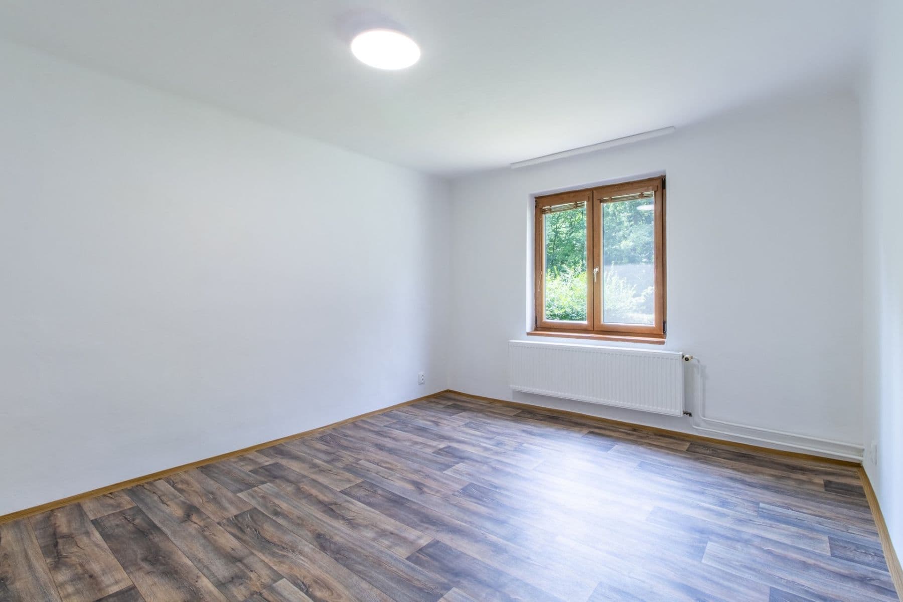 Prenájom bytu 2-izbový 81 m², Květnová, Odolena Voda, Středočeský kraj Prenájom bytu 2-izbový 81 m², Květnová, Odolena Voda, Středočeský kraj