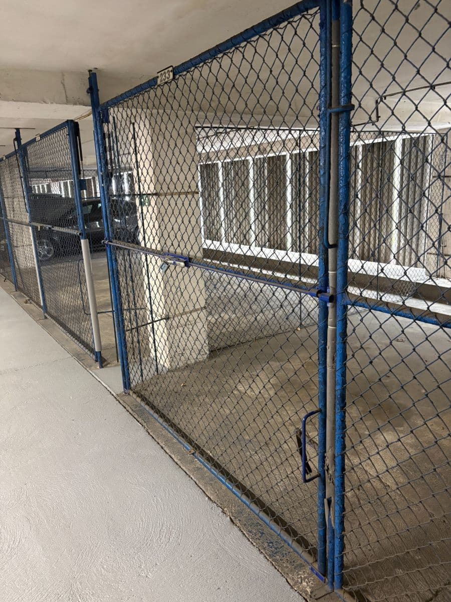 Prenájom garáže 12 m², Milevská, Praha, Praha Prenájom garáže 12 m², Milevská, Praha, Praha