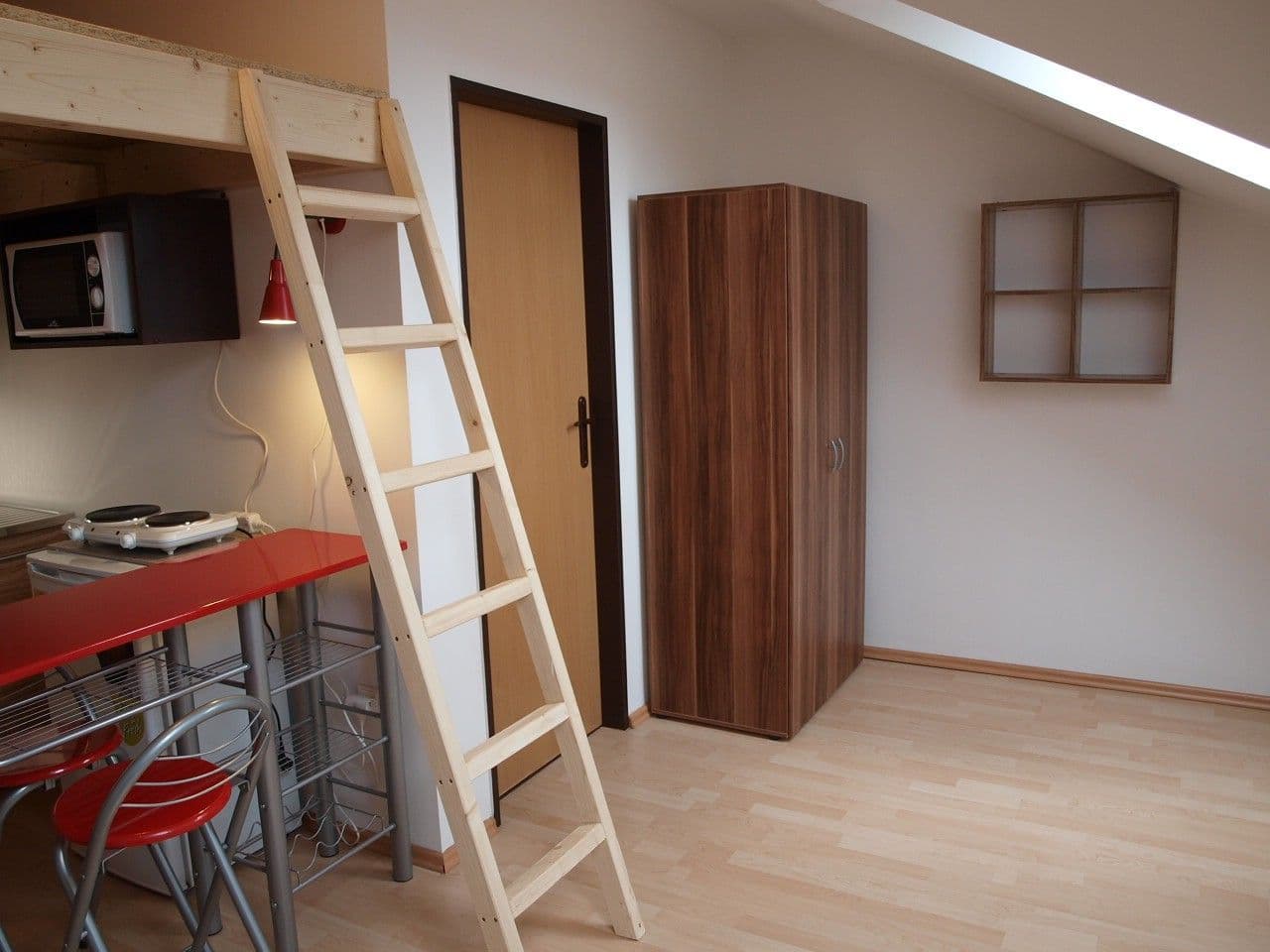 Prenájom bytu 1-izbový 24 m², Ořechová, Rebešovice, Jihomoravský kraj Prenájom bytu 1-izbový 24 m², Ořechová, Rebešovice, Jihomoravský kraj