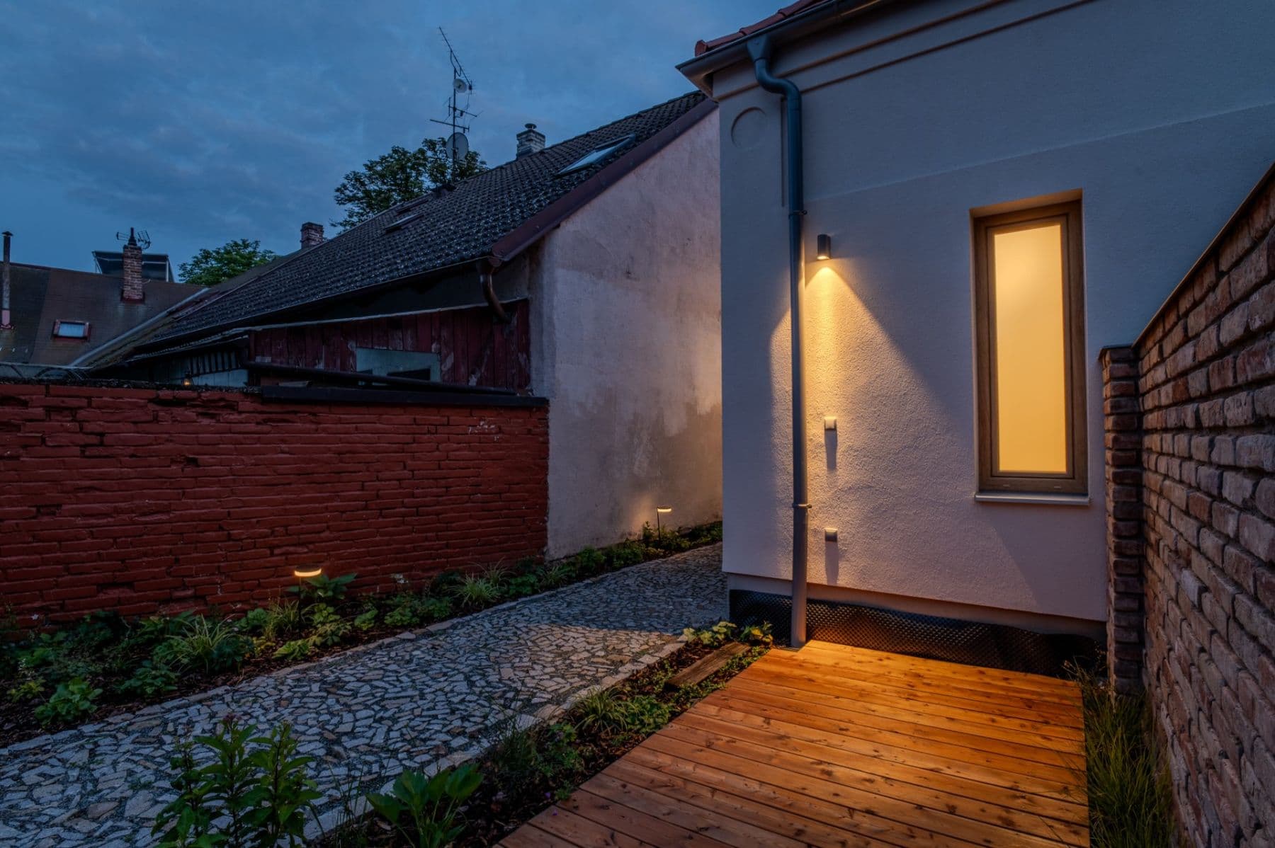 Prenájom bytu 1-izbový 29 m², Dašická, Pardubice, Pardubický kraj Prenájom bytu 1-izbový 29 m², Dašická, Pardubice, Pardubický kraj