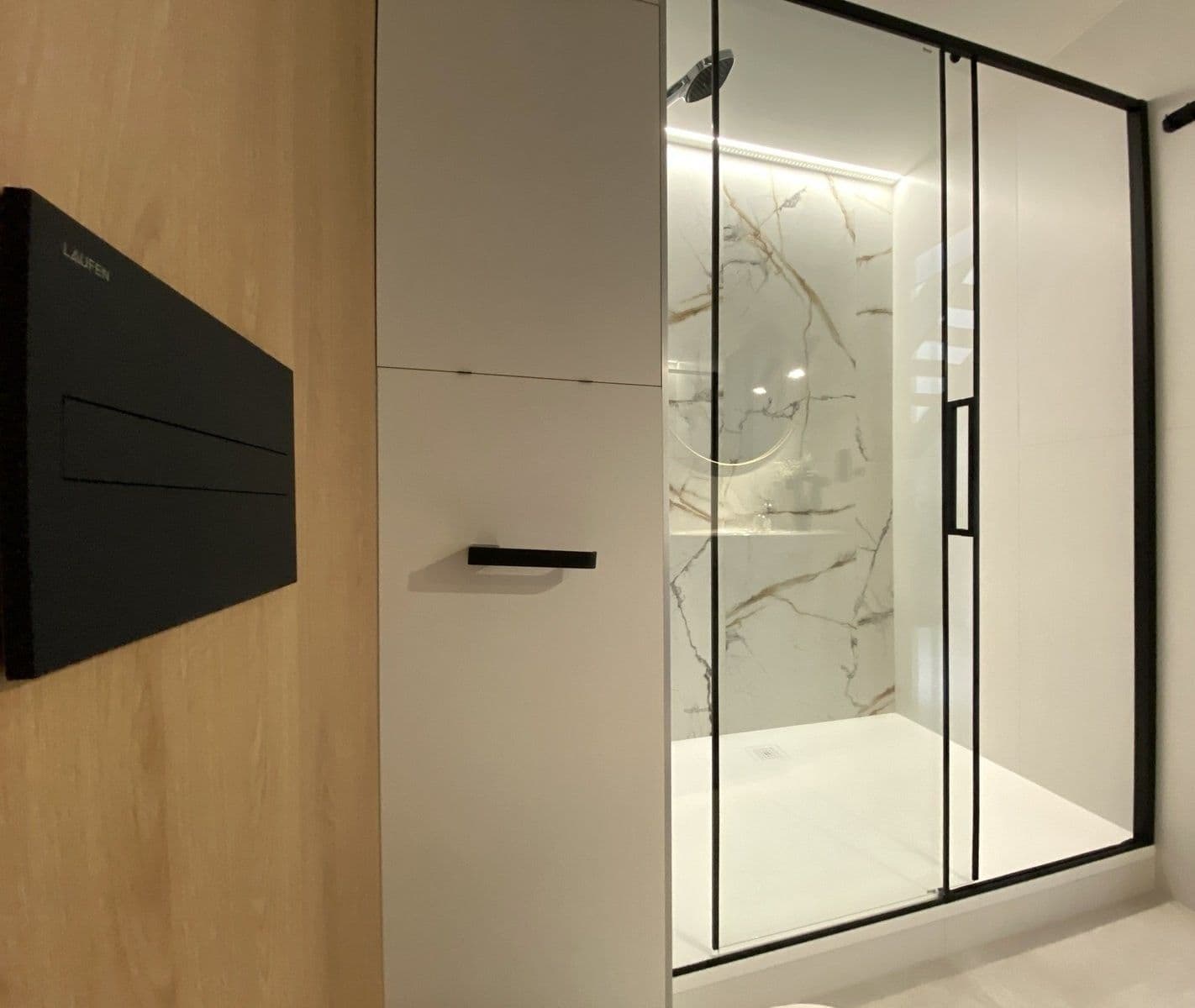 Predaj bytu 3-izbový 118 m², V Zeleném údolí, Praha, Praha Predaj bytu 3-izbový 118 m², V Zeleném údolí, Praha, Praha