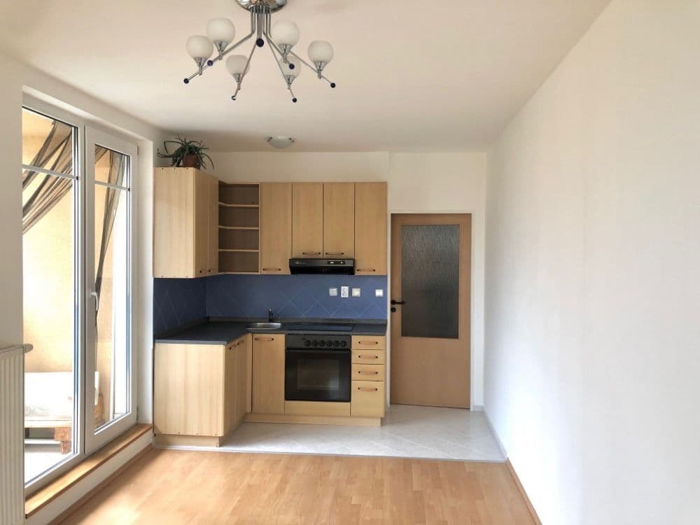 Prenájom bytu 1-izbový 25 m², Hnězdenská, Praha, Praha Prenájom bytu 1-izbový 25 m², Hnězdenská, Praha, Praha