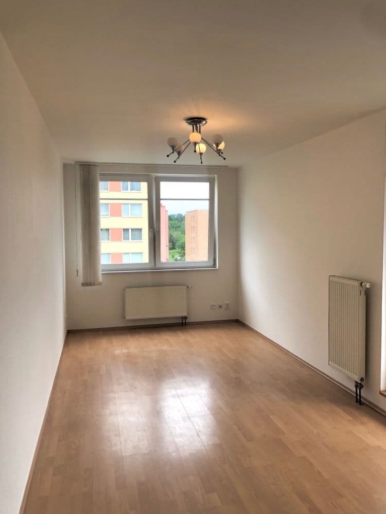 Prenájom bytu 1-izbový 25 m², Hnězdenská, Praha, Praha Prenájom bytu 1-izbový 25 m², Hnězdenská, Praha, Praha