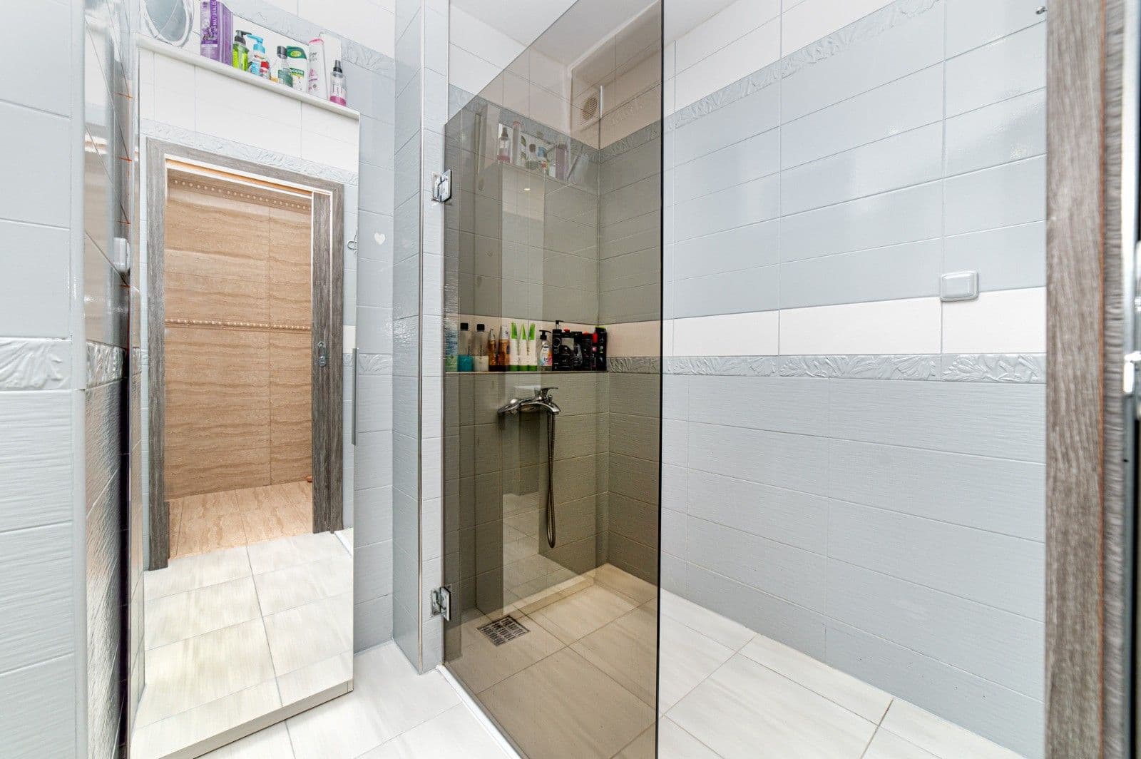 Predaj bytu 4-izbový 84 m², Okrężna, Český Těšín, Moravskoslezský kraj Predaj bytu 4-izbový 84 m², Okrężna, Český Těšín, Moravskoslezský kraj