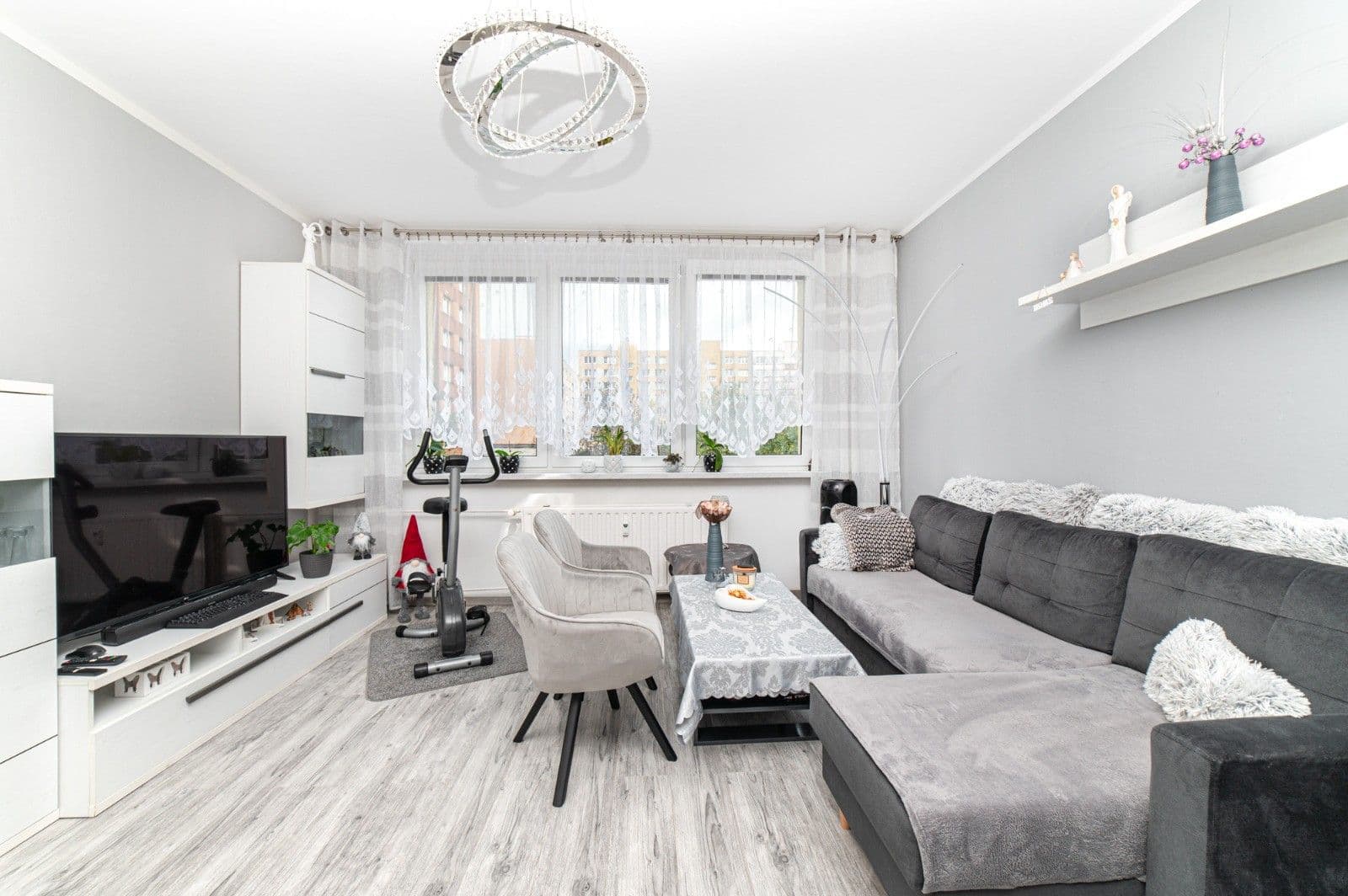 Predaj bytu 4-izbový 84 m², Okrężna, Český Těšín, Moravskoslezský kraj Predaj bytu 4-izbový 84 m², Okrężna, Český Těšín, Moravskoslezský kraj
