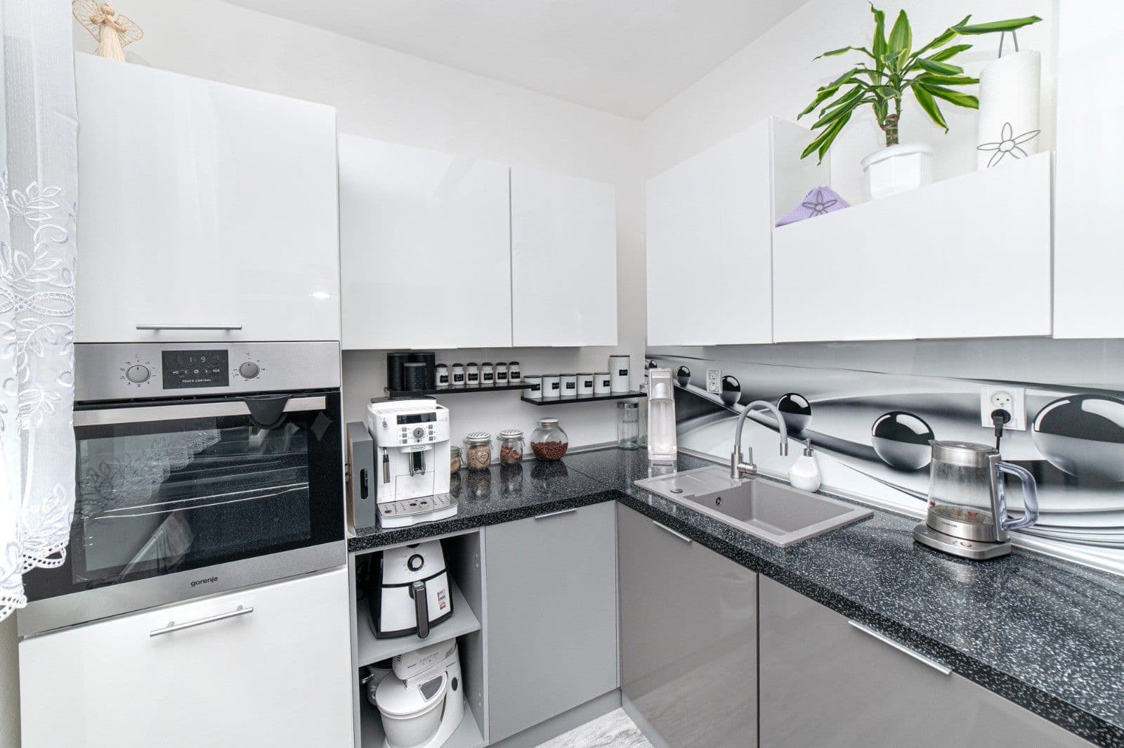 Predaj bytu 4-izbový 84 m², Okrężna, Český Těšín, Moravskoslezský kraj Predaj bytu 4-izbový 84 m², Okrężna, Český Těšín, Moravskoslezský kraj