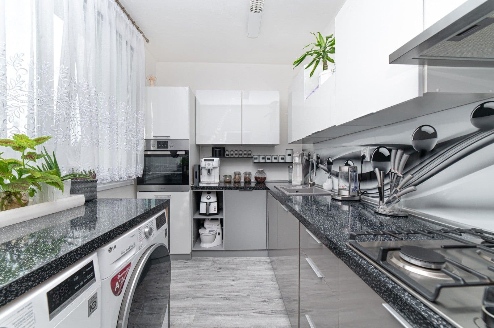 Predaj bytu 4-izbový 84 m², Okrężna, Český Těšín, Moravskoslezský kraj Predaj bytu 4-izbový 84 m², Okrężna, Český Těšín, Moravskoslezský kraj