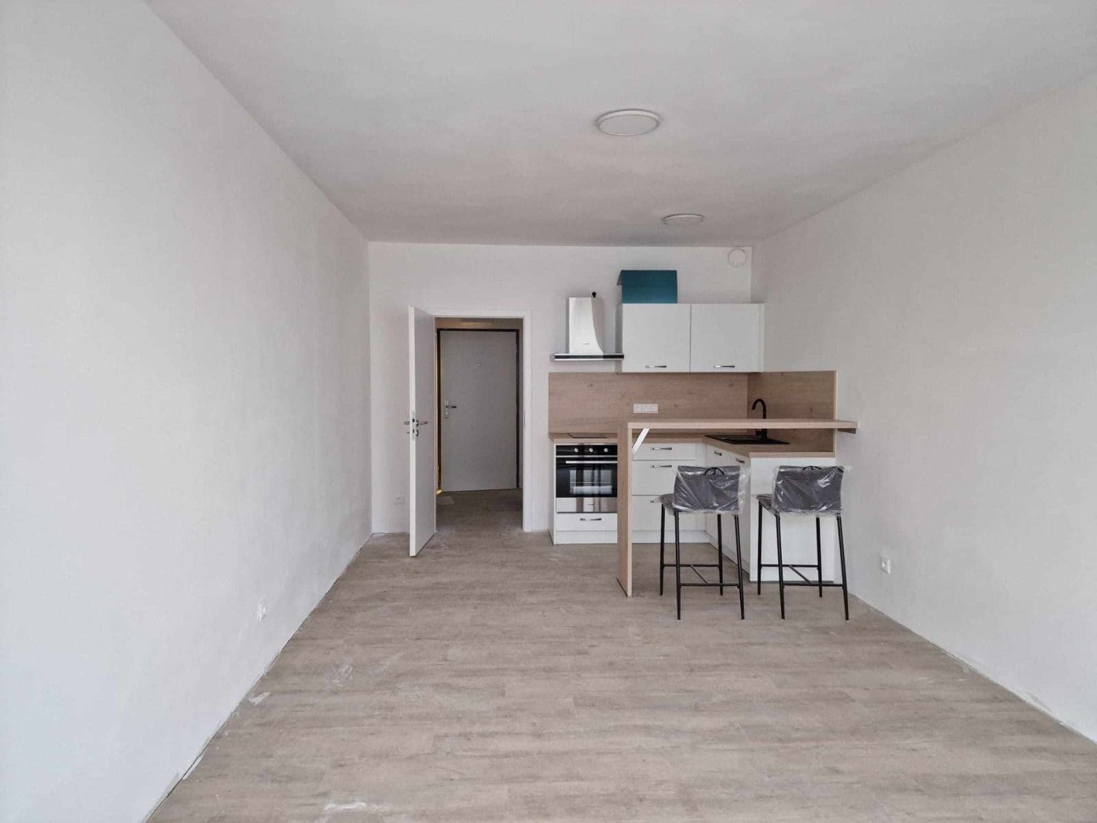 Prenájom bytu 1-izbový 35 m², Aloise Rašína, Olomouc, Olomoucký kraj Prenájom bytu 1-izbový 35 m², Aloise Rašína, Olomouc, Olomoucký kraj