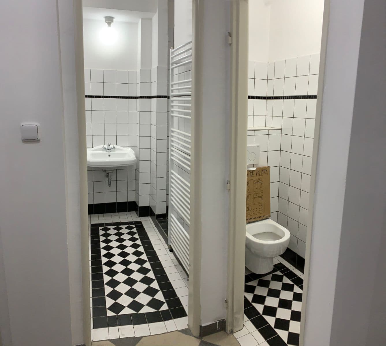 Prenájom nebytového priestoru 70 m², Kafkova, Nová Paka, Královéhradecký kraj Prenájom nebytového priestoru 70 m², Kafkova, Nová Paka, Královéhradecký kraj