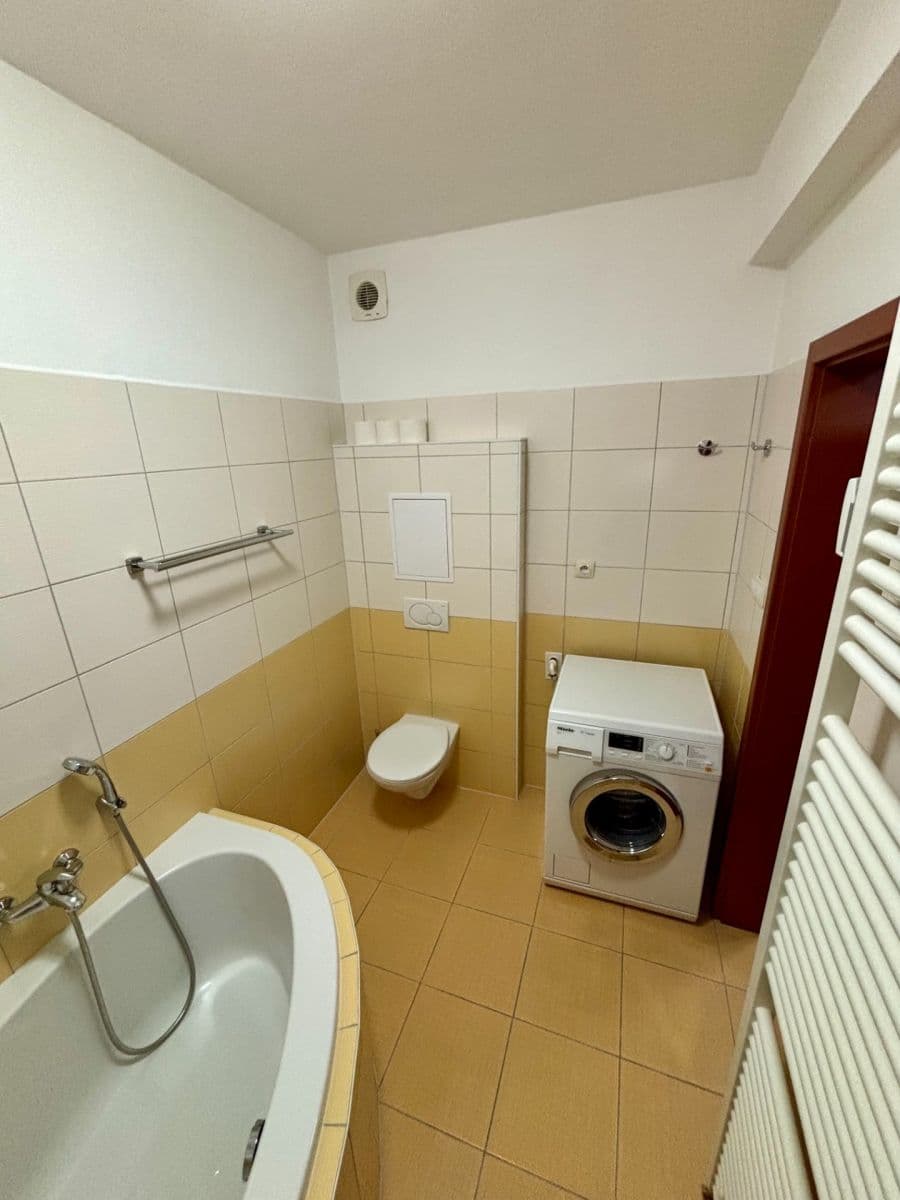 Predaj bytu 2-izbový 47 m², Litvínovická, České Budějovice, Jihočeský kraj Predaj bytu 2-izbový 47 m², Litvínovická, České Budějovice, Jihočeský kraj