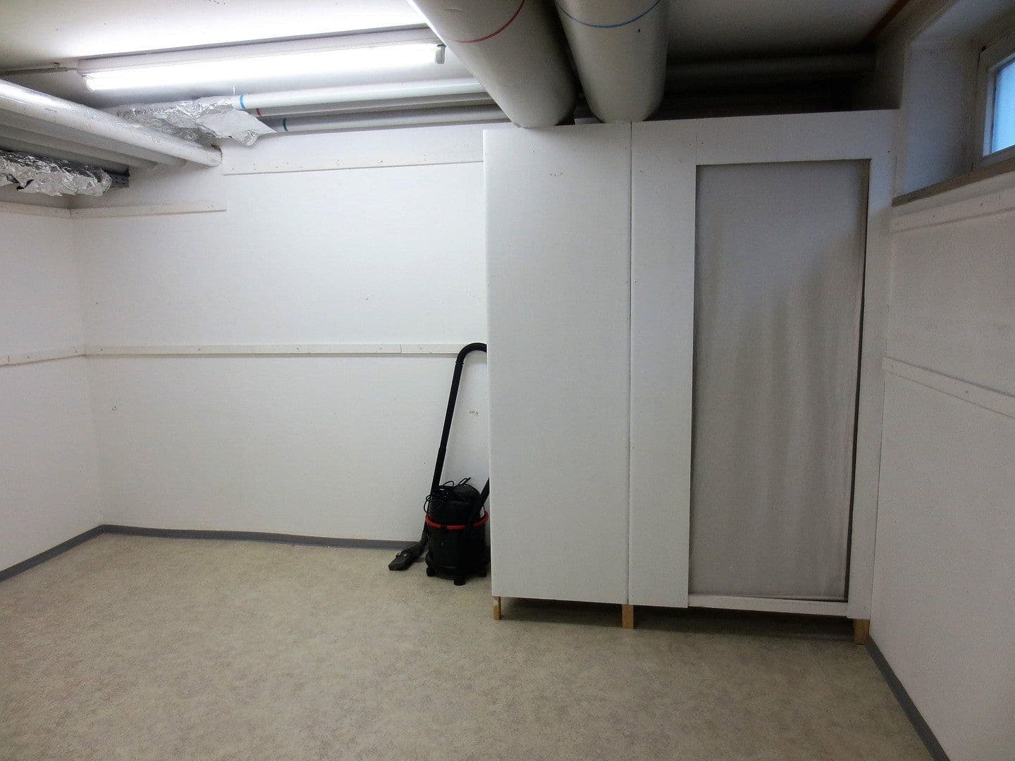 Prenájom nebytového priestoru 36 m², regensburg, Bavorsko Prenájom nebytového priestoru 36 m², regensburg, Bavorsko