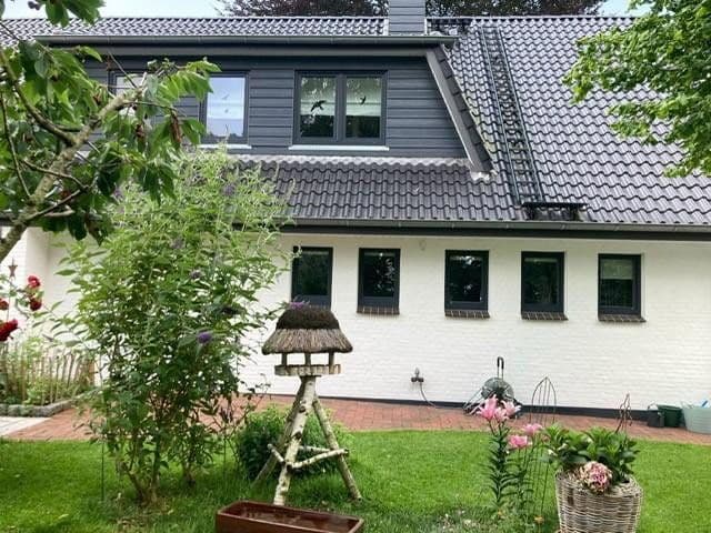 Predaj domu 160 m², pozemok 940 m², Stadum, Šlezvicko-Holštajnsko Predaj domu 160 m², pozemok 940 m², Stadum, Šlezvicko-Holštajnsko