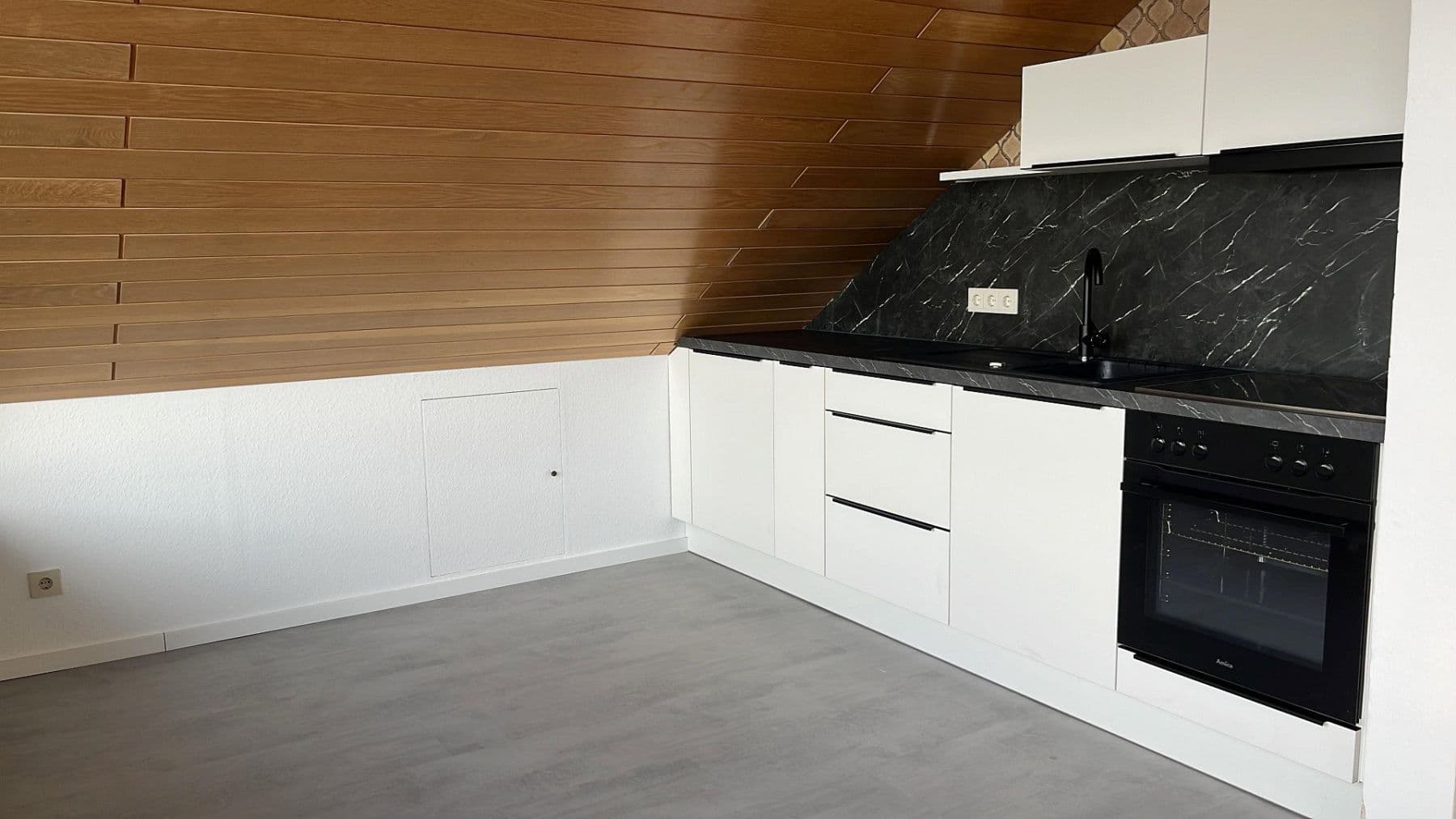Prenájom bytu 3-izbový 77 m², Rossertblick 11, Eppstein, Hesensko Prenájom bytu 3-izbový 77 m², Rossertblick 11, Eppstein, Hesensko