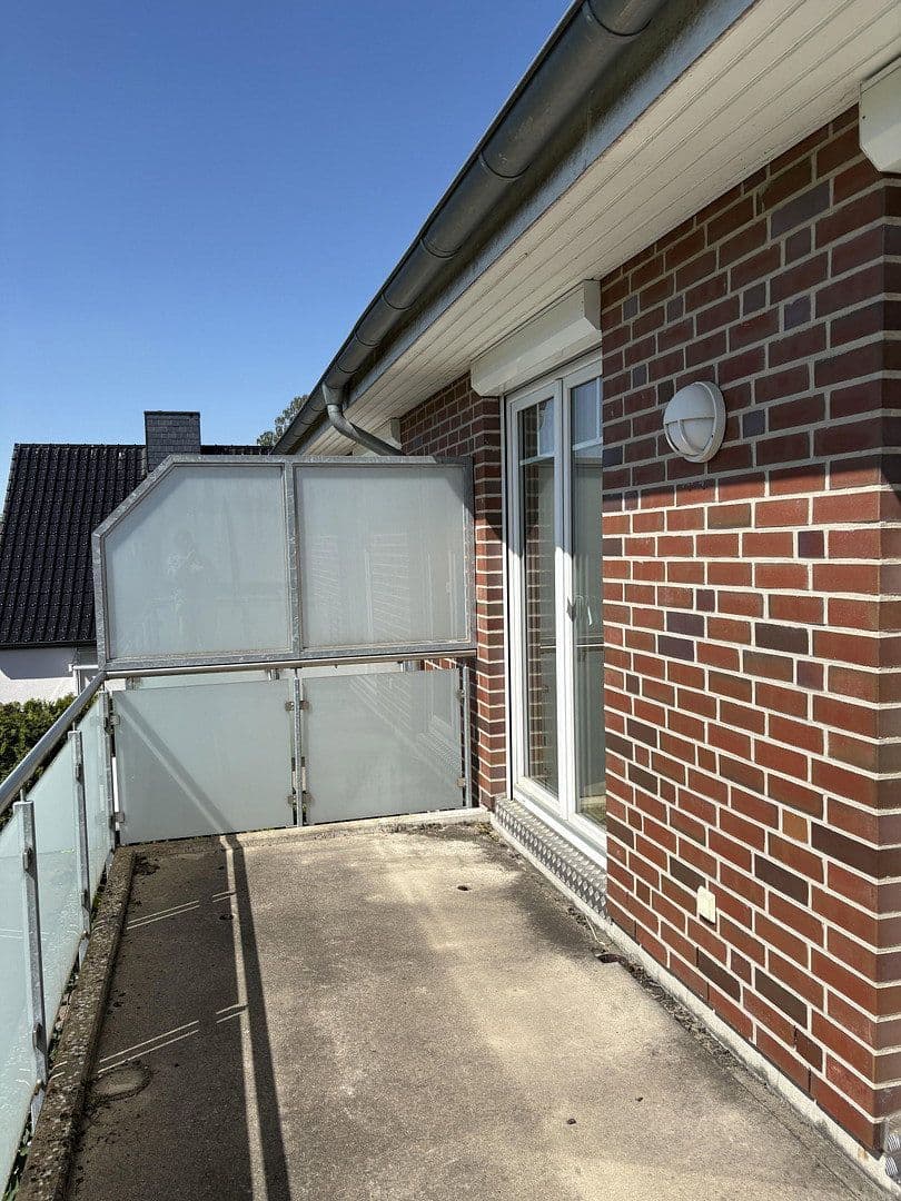 Prenájom bytu 2-izbový 53 m², Reinbek, Šlezvicko-Holštajnsko Prenájom bytu 2-izbový 53 m², Reinbek, Šlezvicko-Holštajnsko