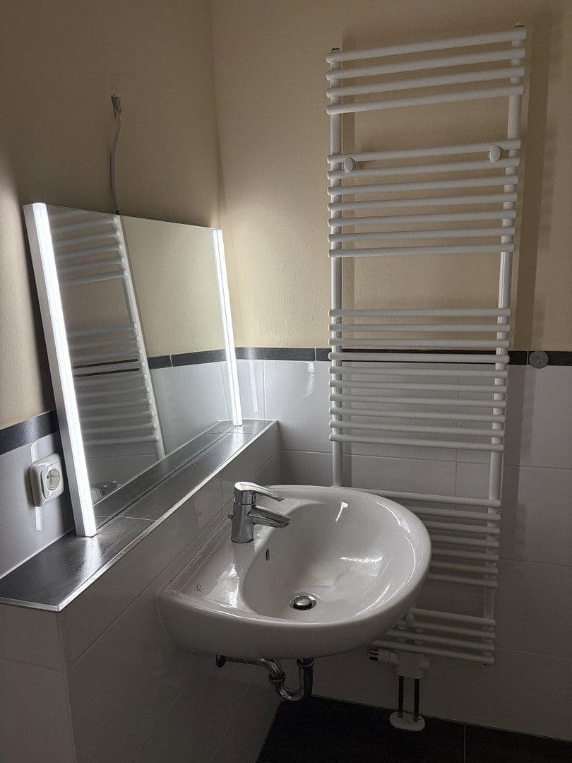 Prenájom bytu 2-izbový 53 m², Reinbek, Šlezvicko-Holštajnsko Prenájom bytu 2-izbový 53 m², Reinbek, Šlezvicko-Holštajnsko