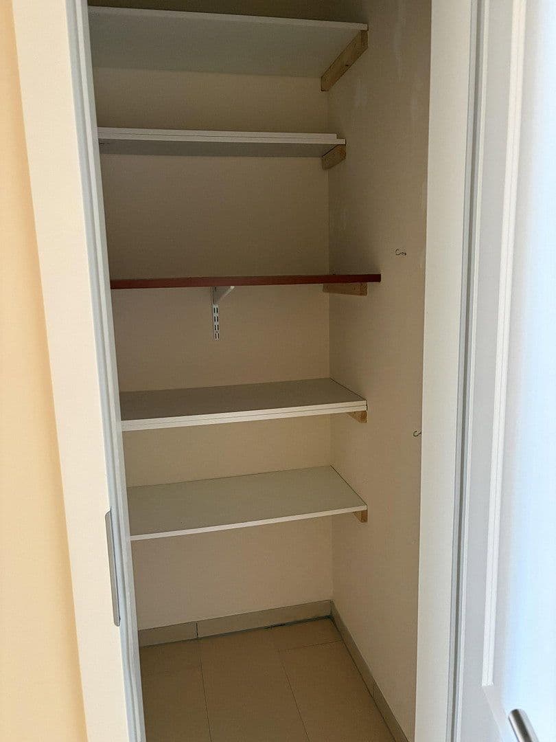 Prenájom bytu 2-izbový 53 m², Reinbek, Šlezvicko-Holštajnsko Prenájom bytu 2-izbový 53 m², Reinbek, Šlezvicko-Holštajnsko