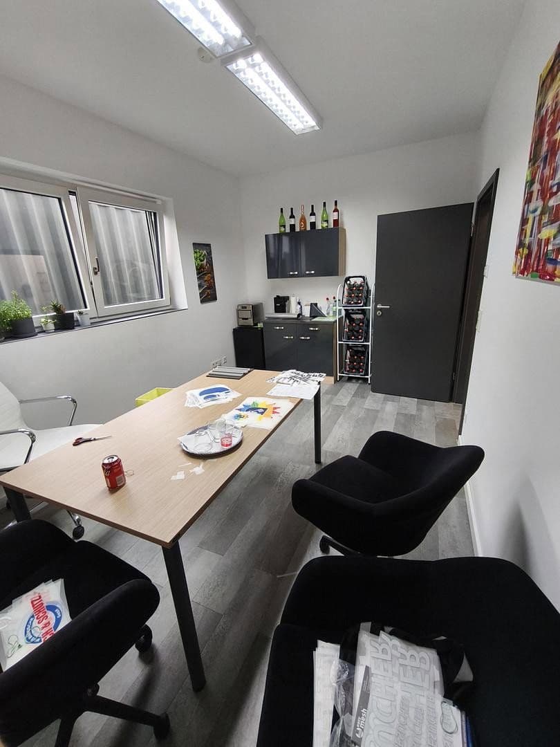 Prenájom nebytového priestoru 1.180 m², Babenhausen, Hesensko Prenájom nebytového priestoru 1.180 m², Babenhausen, Hesensko
