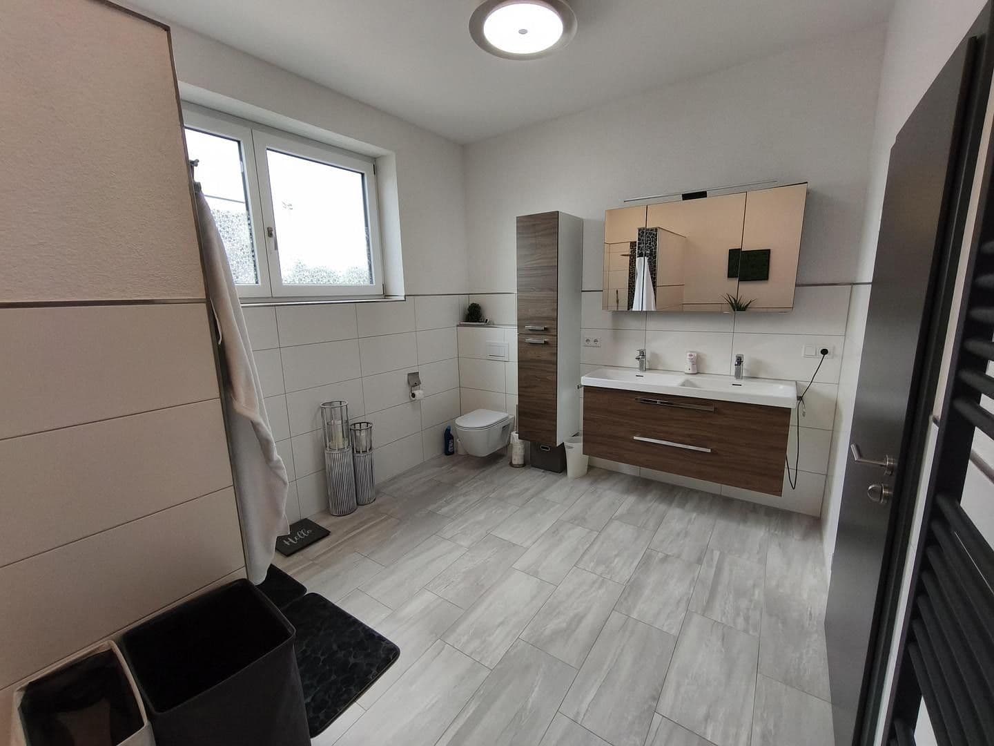 Prenájom nebytového priestoru 1.180 m², Babenhausen, Hesensko Prenájom nebytového priestoru 1.180 m², Babenhausen, Hesensko