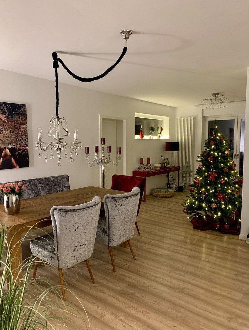 Prenájom domu 173 m², pozemok 521 m², Idstein, Hesensko Prenájom domu 173 m², pozemok 521 m², Idstein, Hesensko
