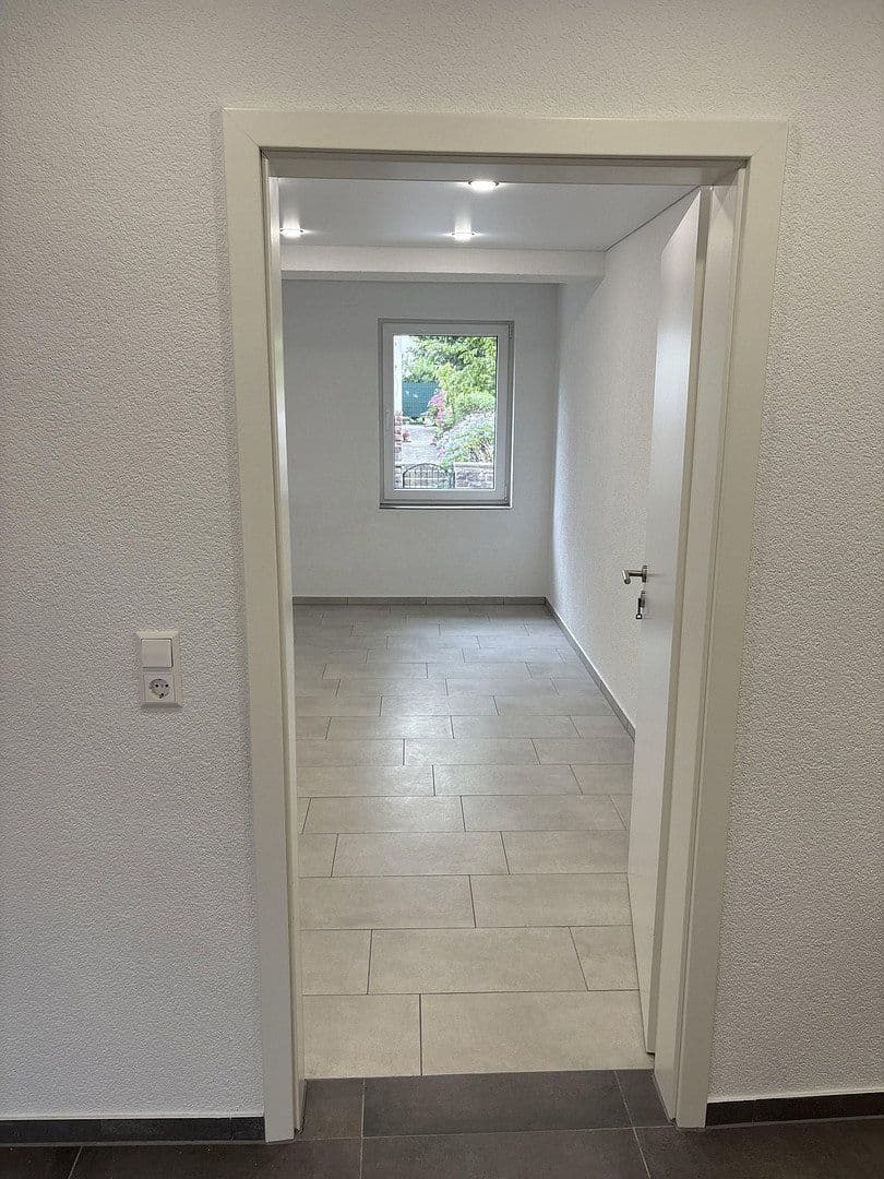 Prenájom bytu 3-izbový 74 m², Senefelder Straße 4, Pforzheim, Bádensko-Wurttembersko Prenájom bytu 3-izbový 74 m², Senefelder Straße 4, Pforzheim, Bádensko-Wurttembersko