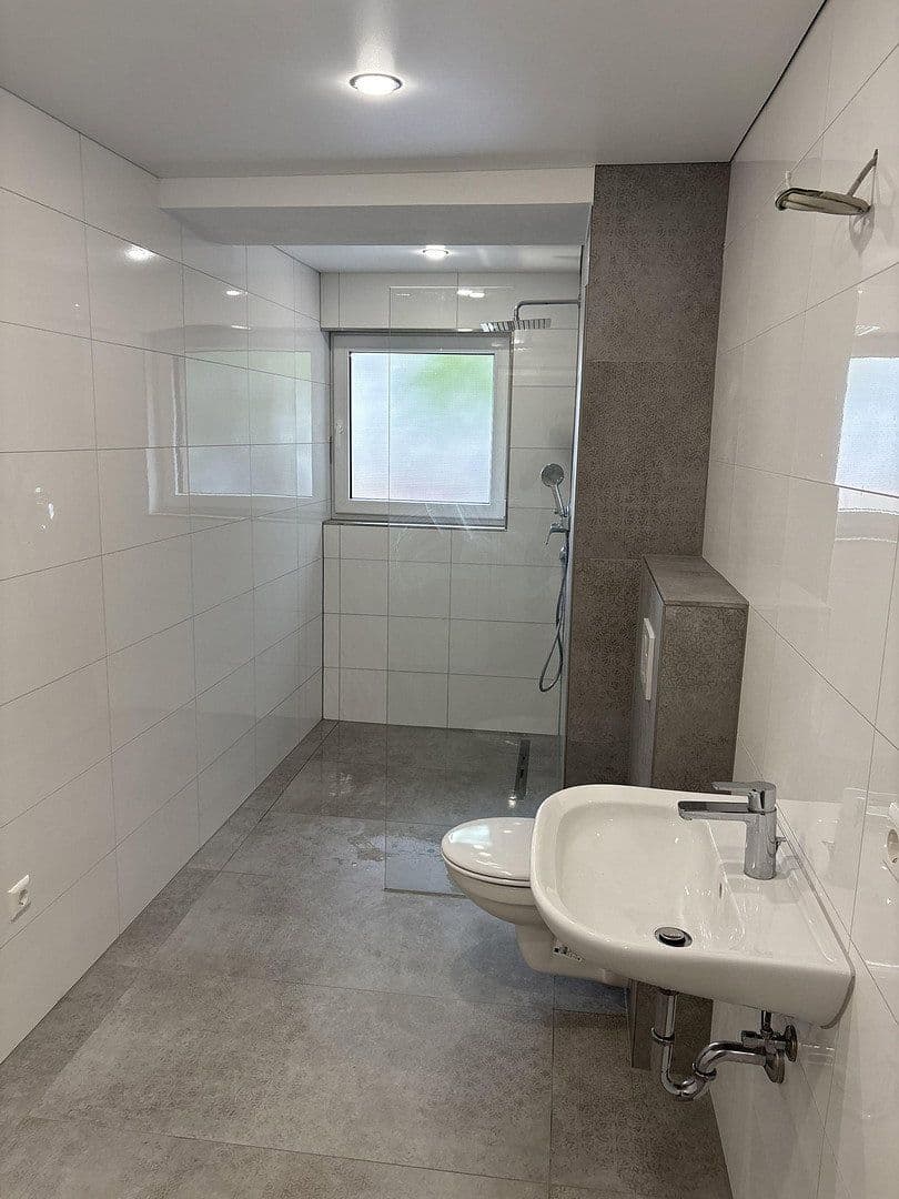 Prenájom bytu 3-izbový 74 m², Senefelder Straße 4, Pforzheim, Bádensko-Wurttembersko Prenájom bytu 3-izbový 74 m², Senefelder Straße 4, Pforzheim, Bádensko-Wurttembersko