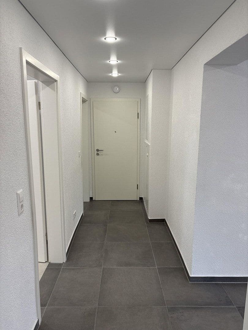 Prenájom bytu 3-izbový 74 m², Senefelder Straße 4, Pforzheim, Bádensko-Wurttembersko Prenájom bytu 3-izbový 74 m², Senefelder Straße 4, Pforzheim, Bádensko-Wurttembersko