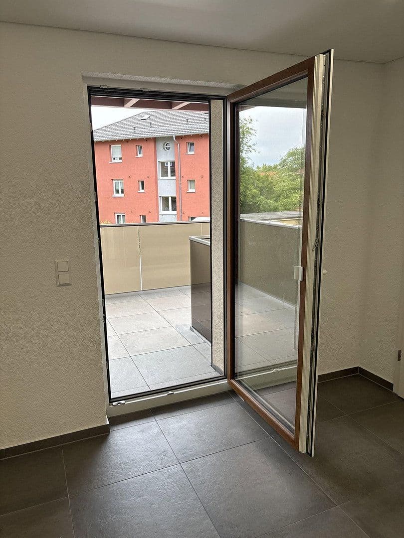 Prenájom bytu 3-izbový 74 m², Senefelder Straße 4, Pforzheim, Bádensko-Wurttembersko Prenájom bytu 3-izbový 74 m², Senefelder Straße 4, Pforzheim, Bádensko-Wurttembersko