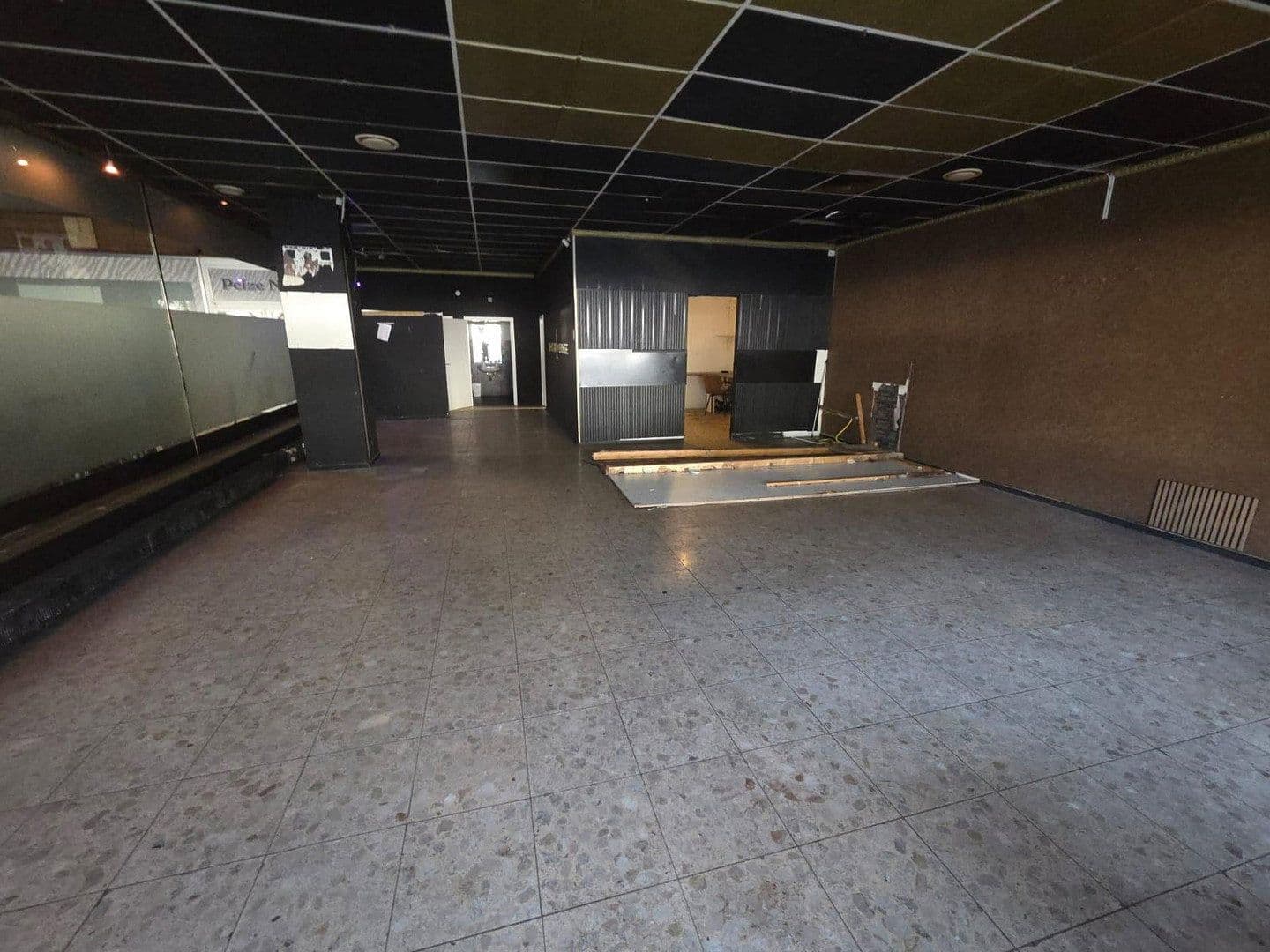 Prenájom kancelárie 115 m², Oberhausen, Severné Porýnie - Westfálsko Prenájom kancelárie 115 m², Oberhausen, Severné Porýnie - Westfálsko