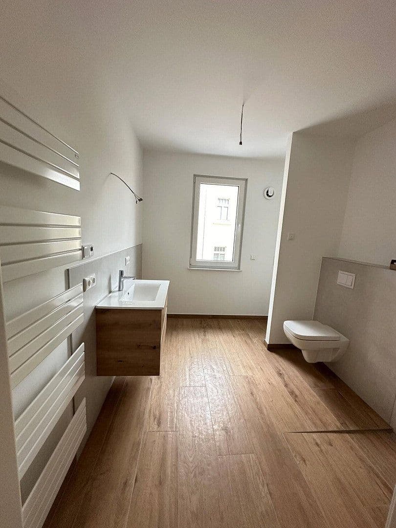 Prenájom bytu 2-izbový 55 m², Kötitzer Str. 41, Radebeul, Sasko Prenájom bytu 2-izbový 55 m², Kötitzer Str. 41, Radebeul, Sasko