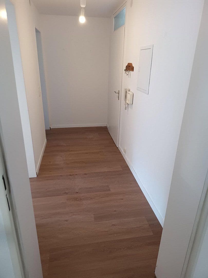 Prenájom bytu 2-izbový 81 m², Graf-Berthold-Straße 22, Bad Herrenalb, Bádensko-Wurttembersko Prenájom bytu 2-izbový 81 m², Graf-Berthold-Straße 22, Bad Herrenalb, Bádensko-Wurttembersko